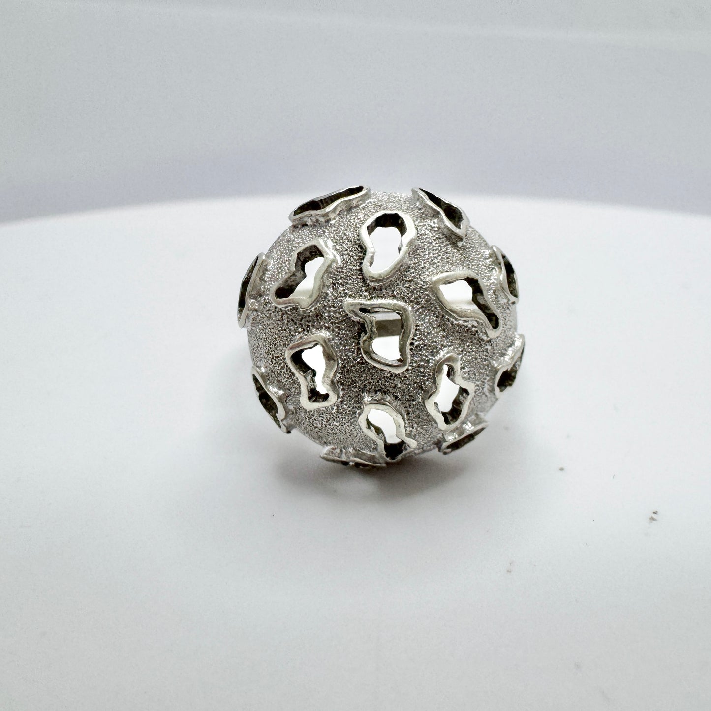 Vintage ca 1970 Sterling Silver Moon Surface? RIng