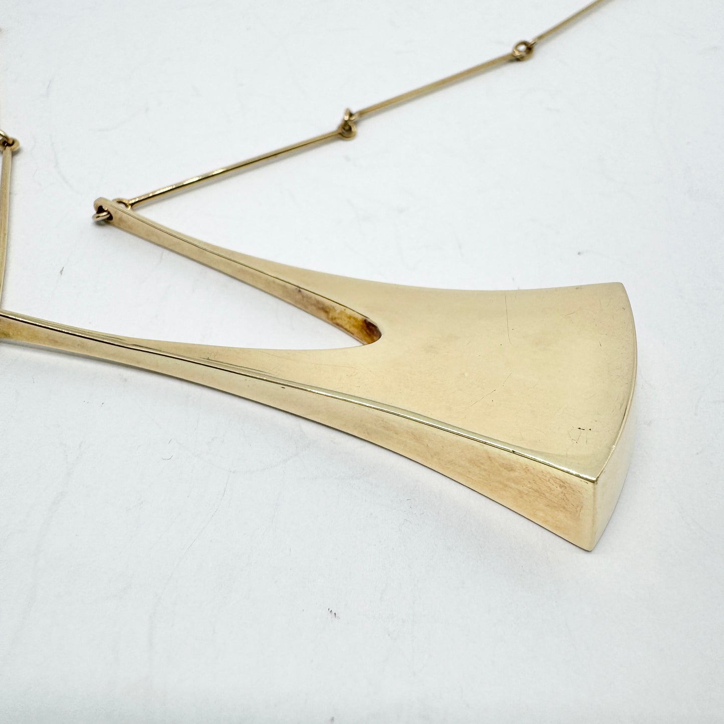 Ole Lynggaard, Denmark 1960-70s. Vintage 14k Gold Pendant Necklace.