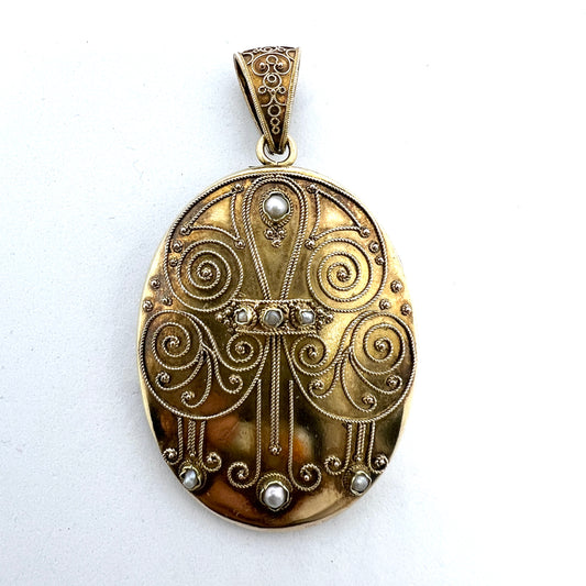 C.L.P Denmark c year 1900. Antique Jugendstil 14k Gold Locket Pendant.