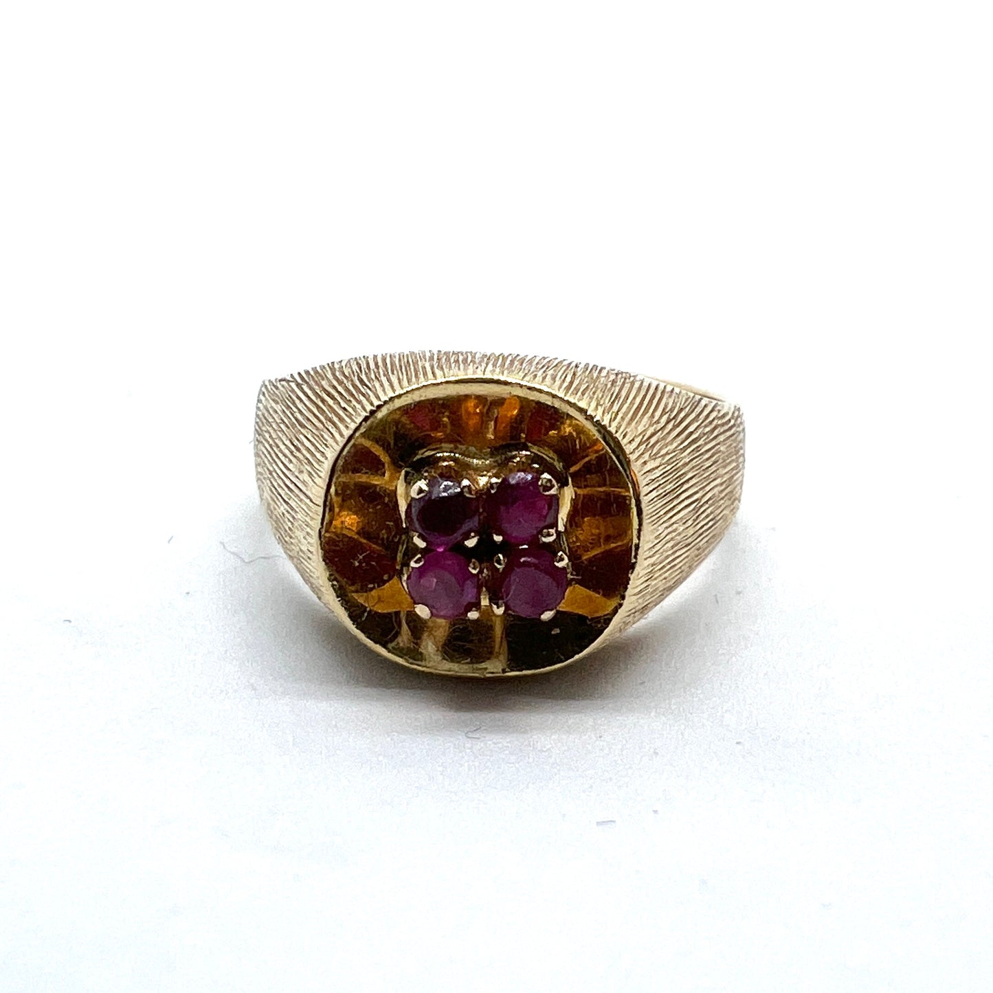 GARAVELLI ALDO, Italy c 1940s. Vintage 18k Gold Ruby Ring