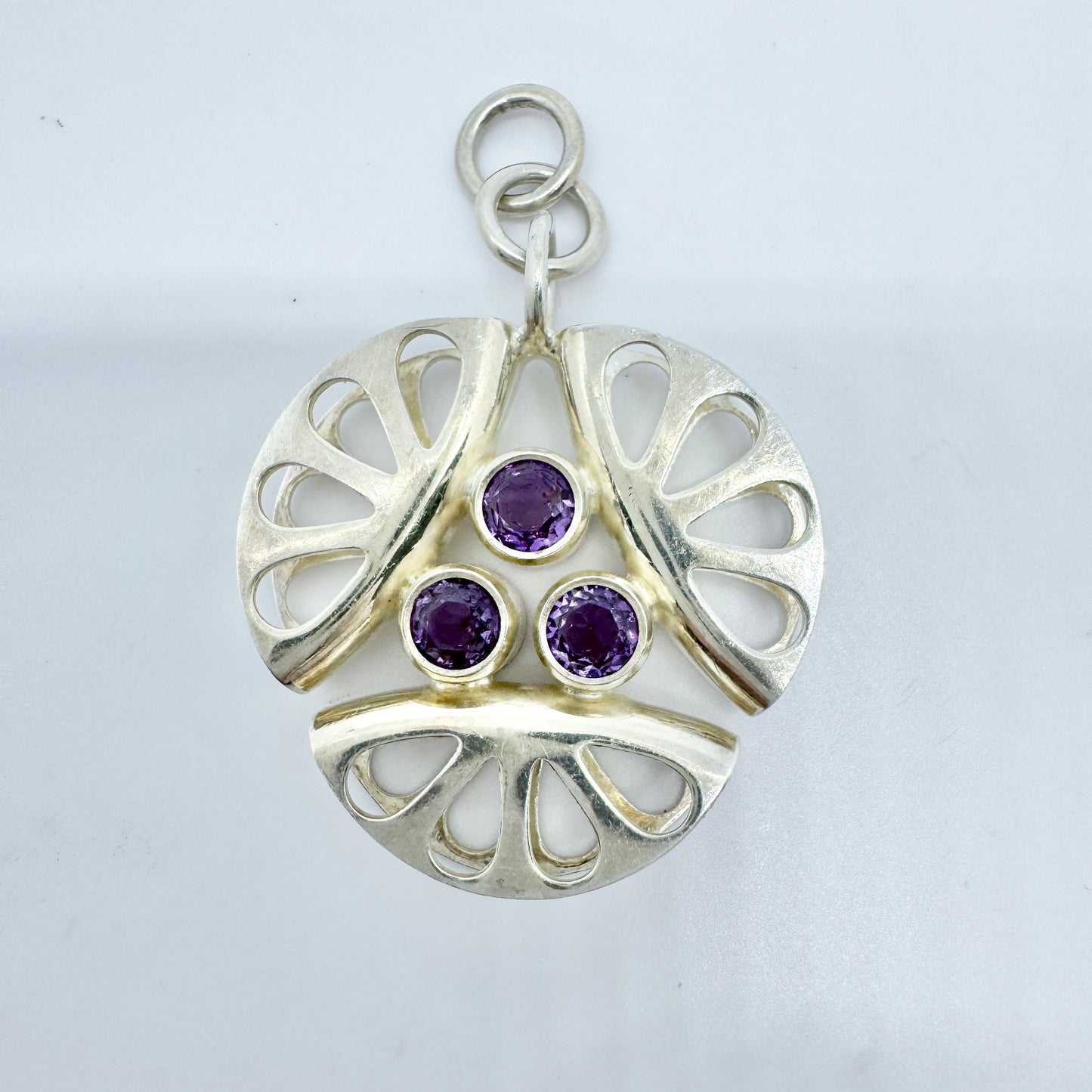 Elis Kauppi, Kupittaan Kulta Finland c 1960s. Vintage Sterling Silver Amethyst Pendant.