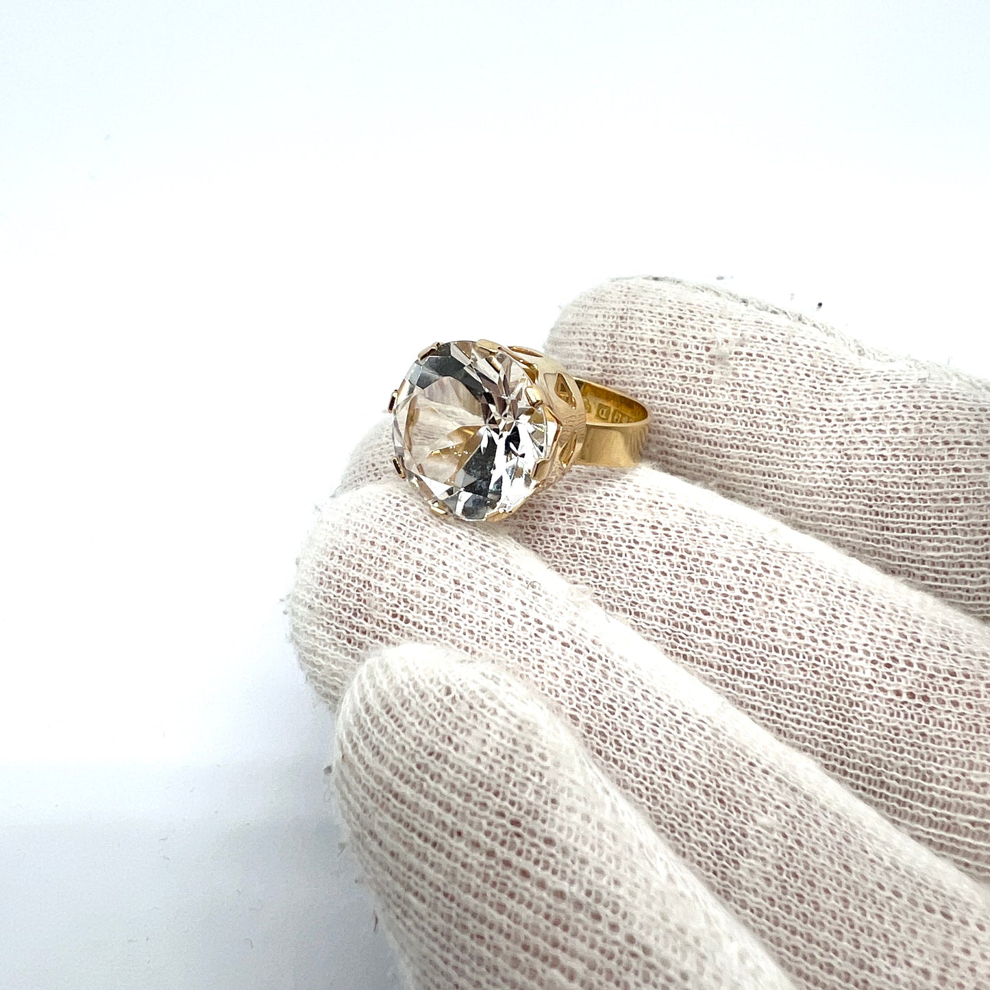 Hedbergs, Sweden 1960s Vintage Modernist 18k Gold Rock Crystal Ring.