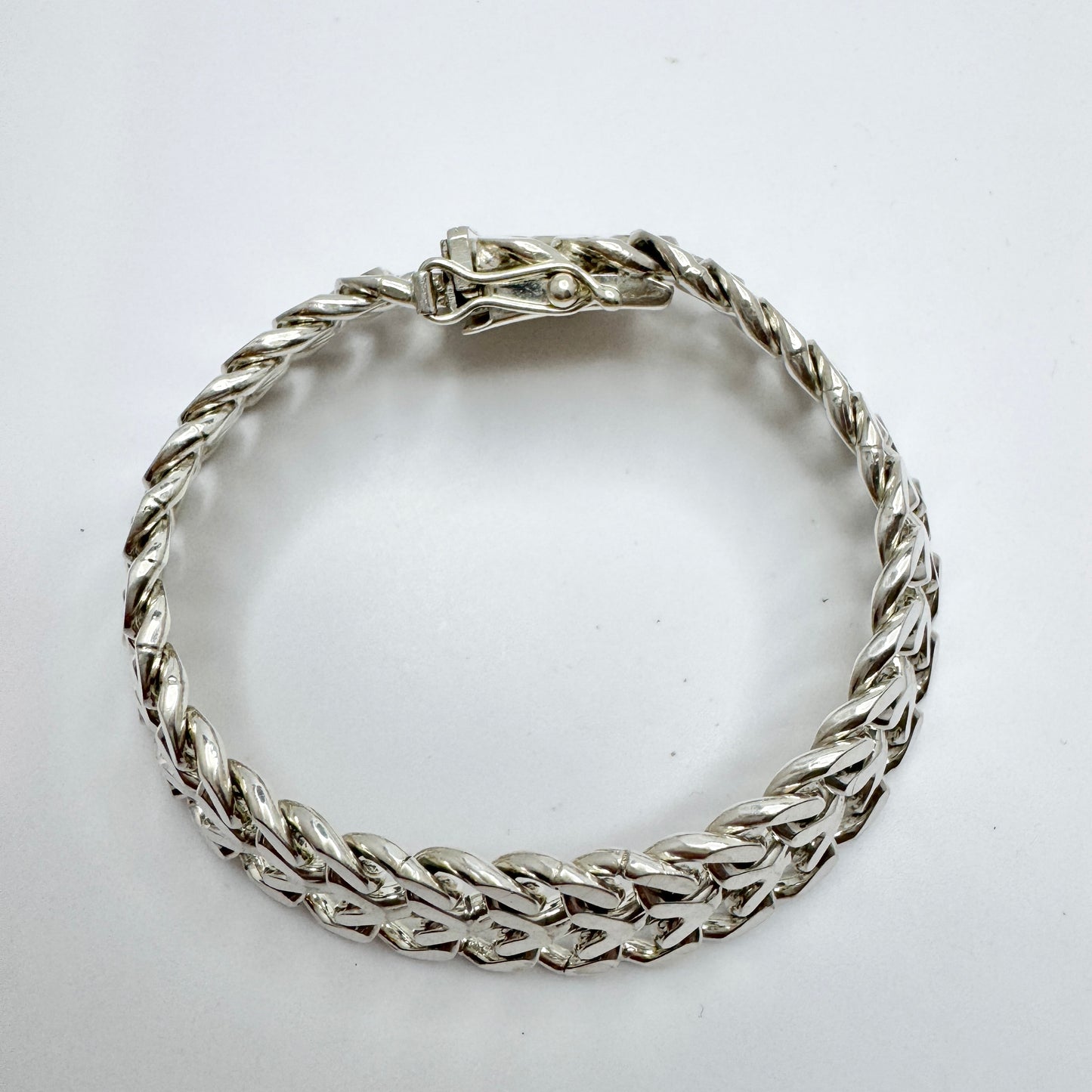 Jo-Ans, Sweden 1975. Vintage Solid Silver X-Link Bracelet.