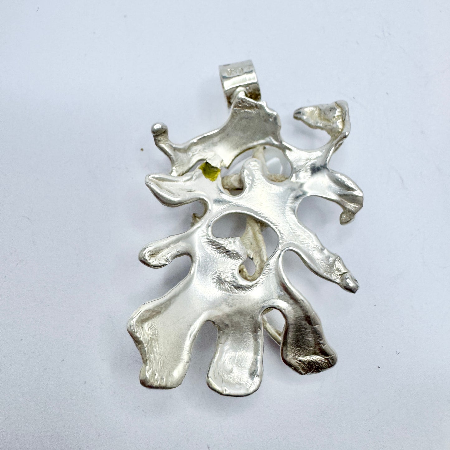 Vintage 1970s Solid Silver Agate Pendant.