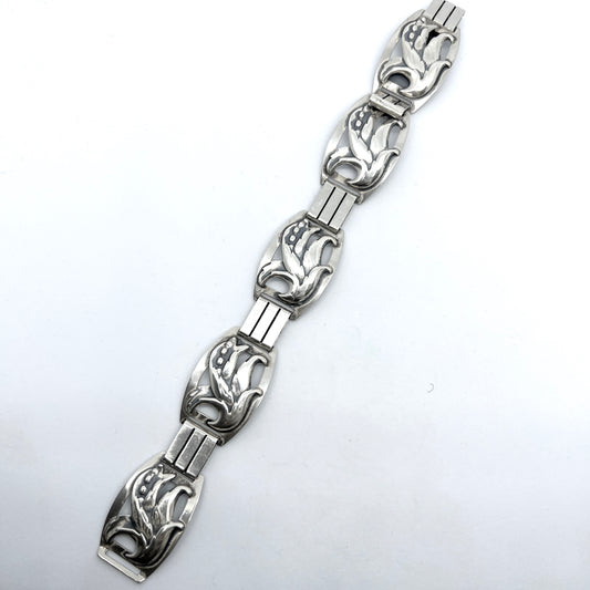 Maker R.R. Denmark Vintage c 1940s Solid Silver Bracelet. Design no 147.