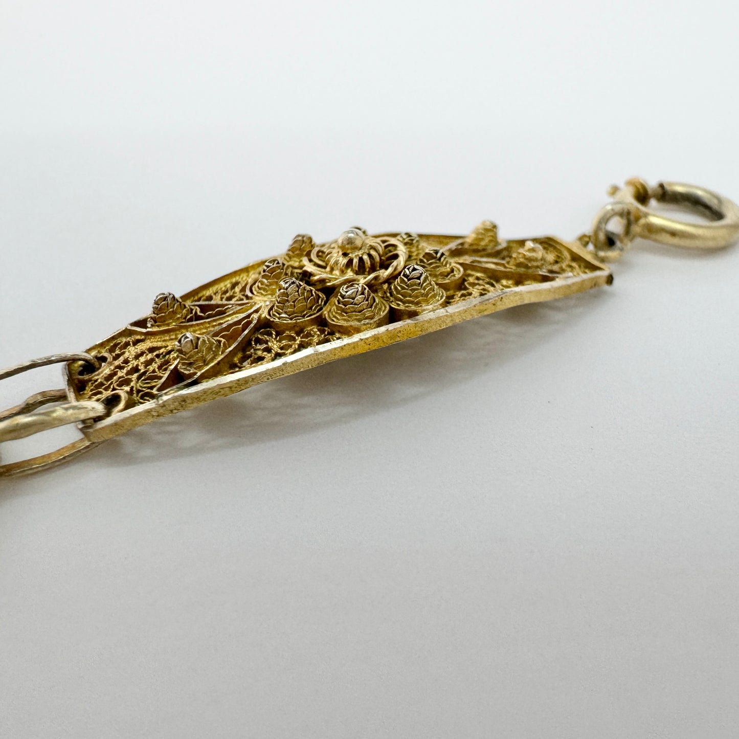 Vintage 1940-50s Gilt Solid Silver Filigree Bracelet.