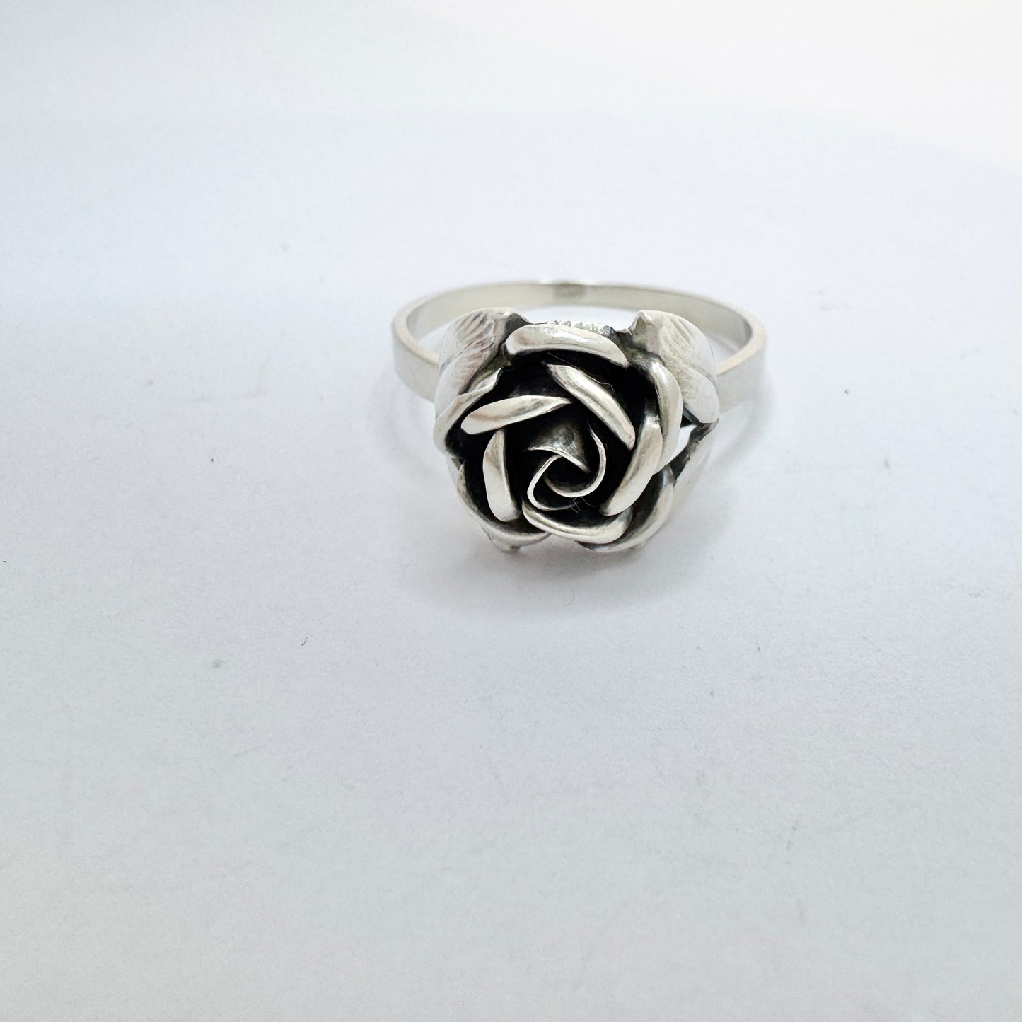 TeKa, Germany. Vintage c 1950s. Sterling Silver Large Size Flower Ring.