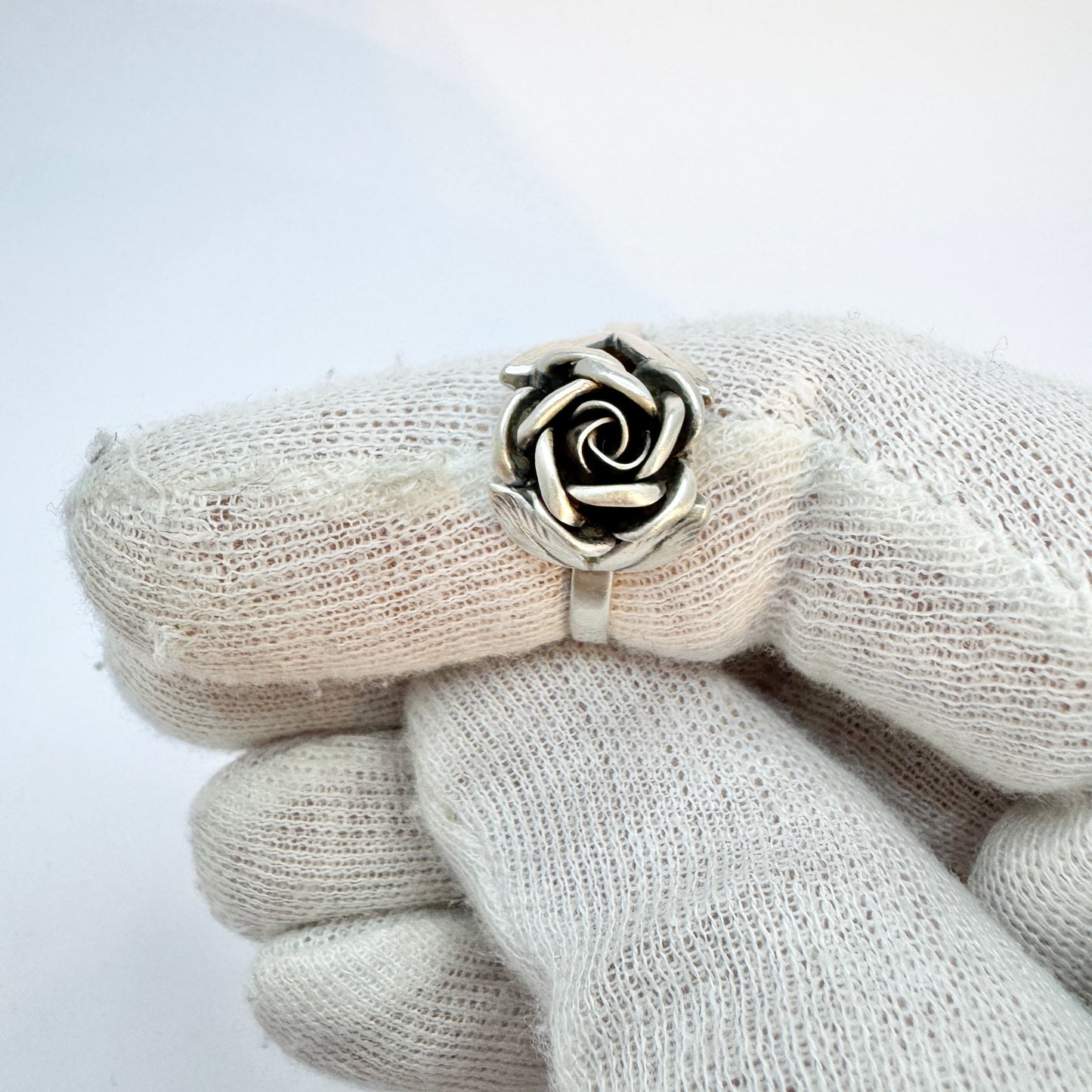 TeKa, Germany. Vintage c 1950s. Sterling Silver Large Size Flower Ring.