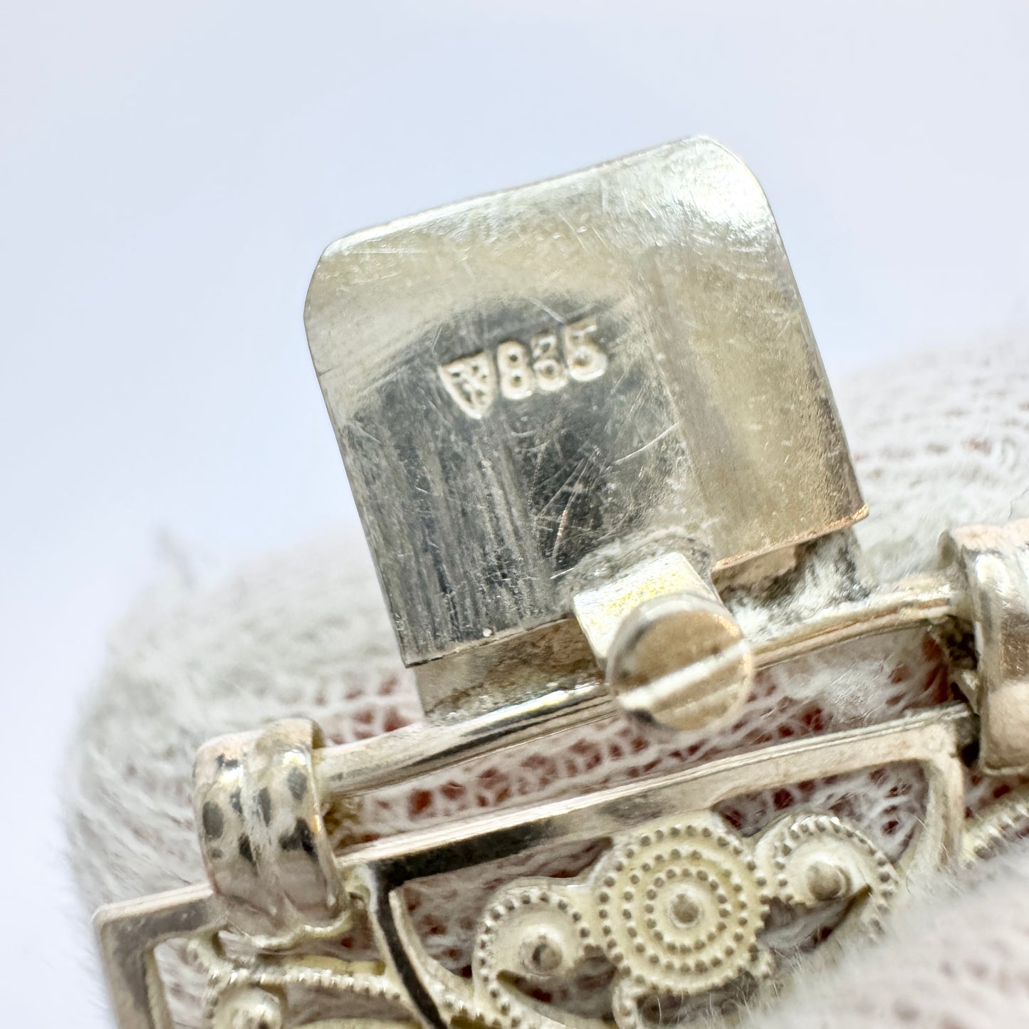 The Netherlands. Vintage Solid Silver Filigree Bracelet.