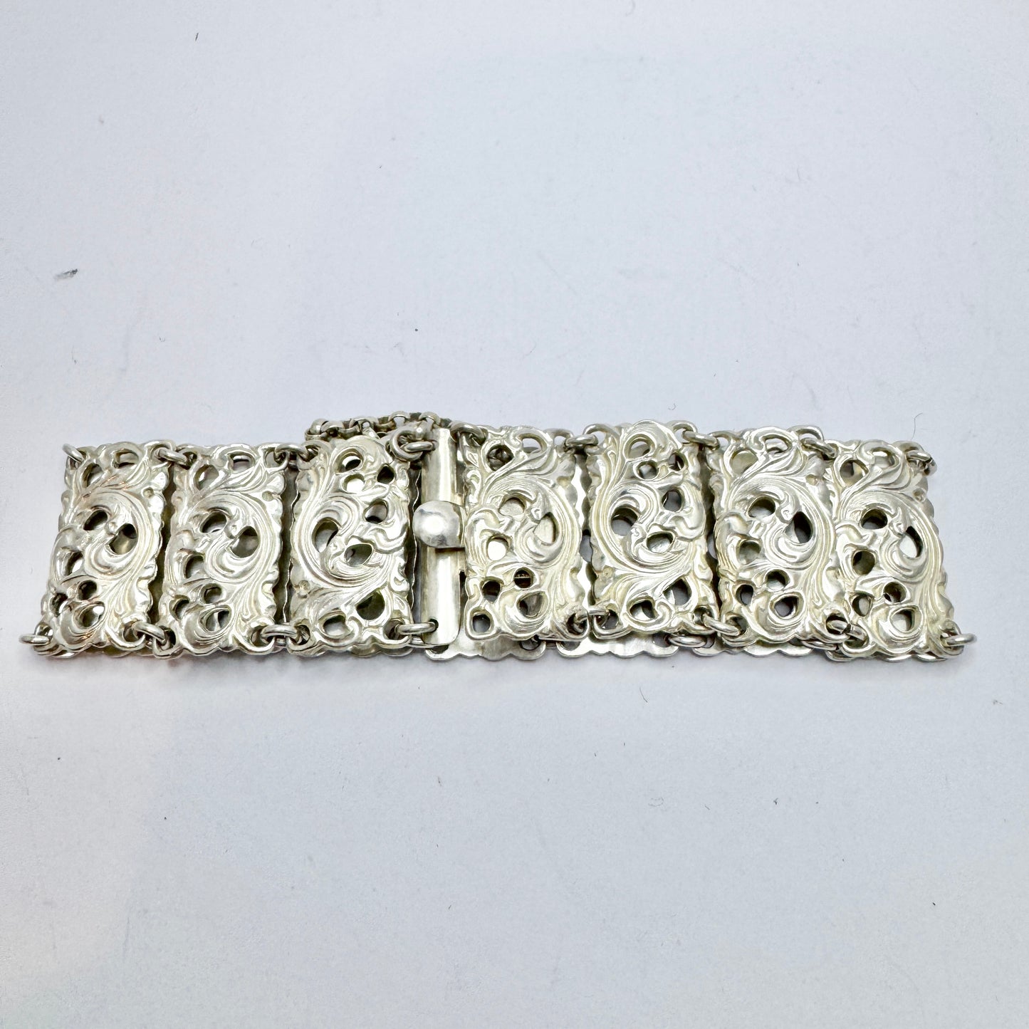 Vintage 1940-50s. Solid Silver Openwork Panel Bracelet.