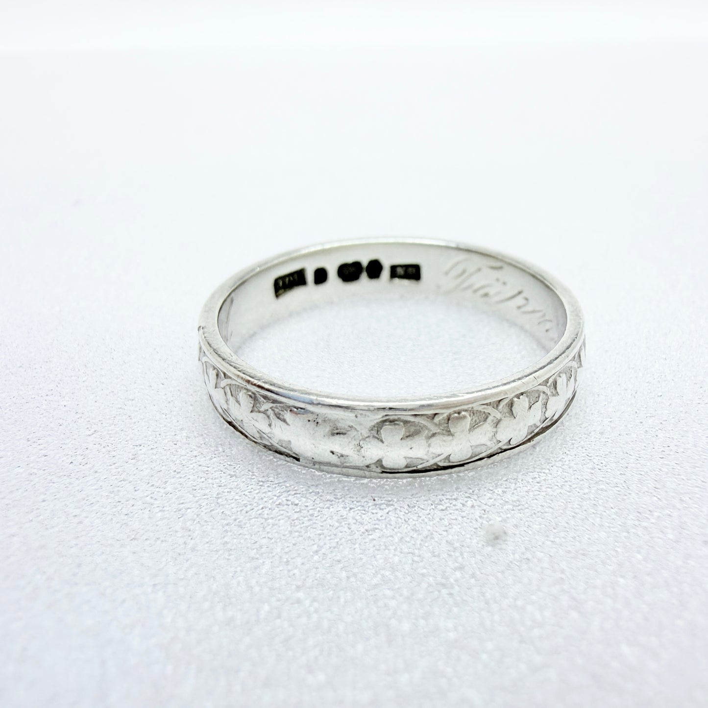 John Lindgren, Sweden 1939. Vintage Solid Silver Cross Band Men's Ring.