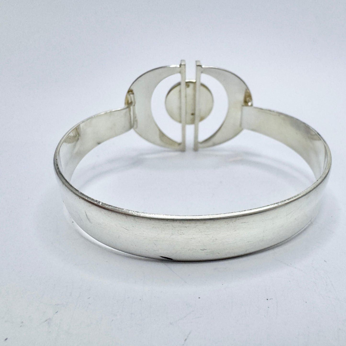 Per Dåvik for Alton, Sweden 1975, Vintage Sterling Silver Amethyst Hinged Bangle Bracelet.