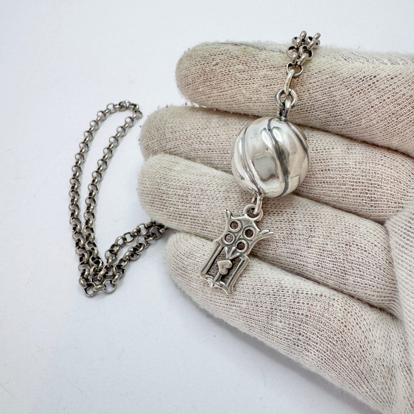 Kalevala Koru, Finland. Vintage Sterling Silver Pendant Necklace.