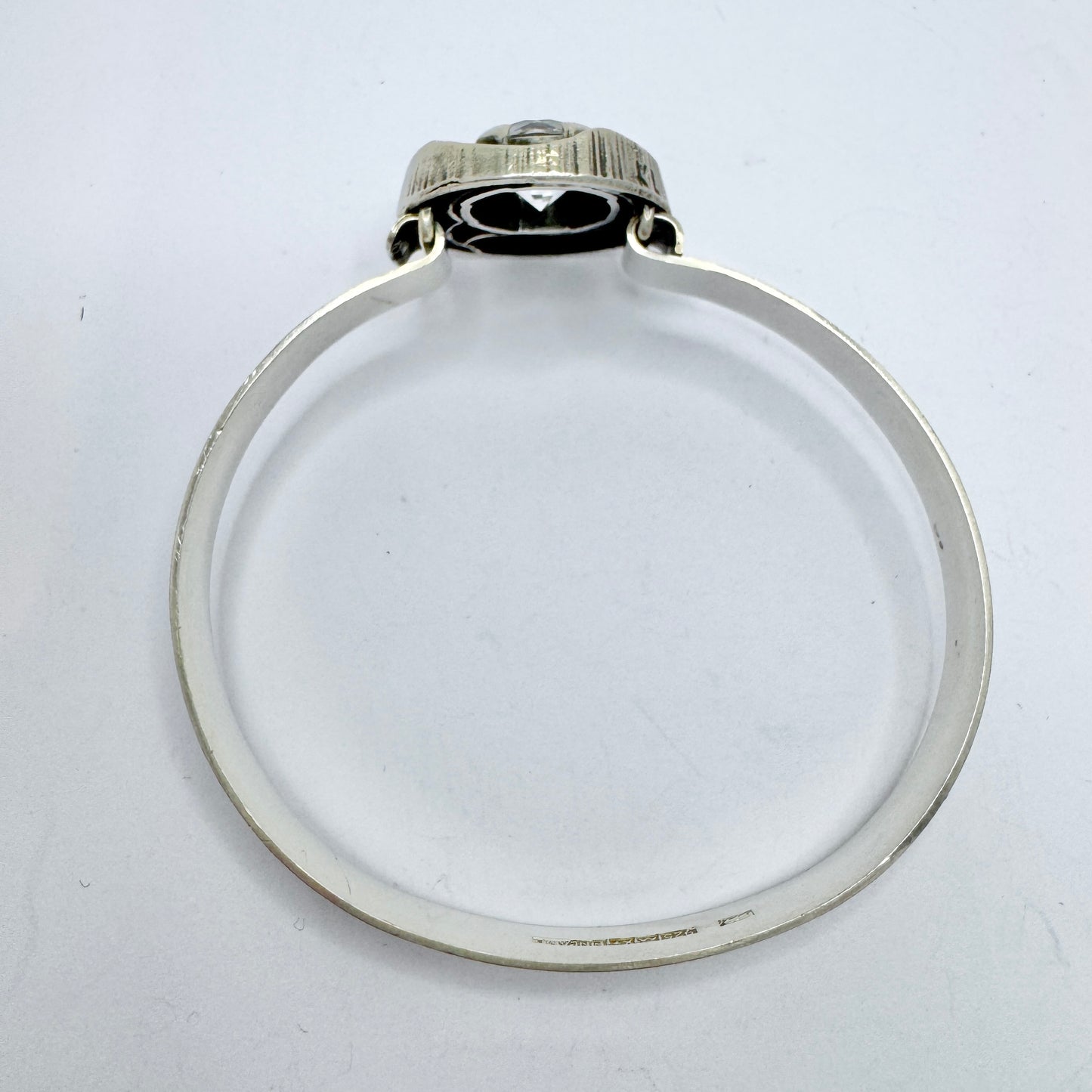 Karl Laine for Sten & Laine, Finland 1975. Vintage Sterling Silver Rock Crystal Hinged Bangle Bracelet.
