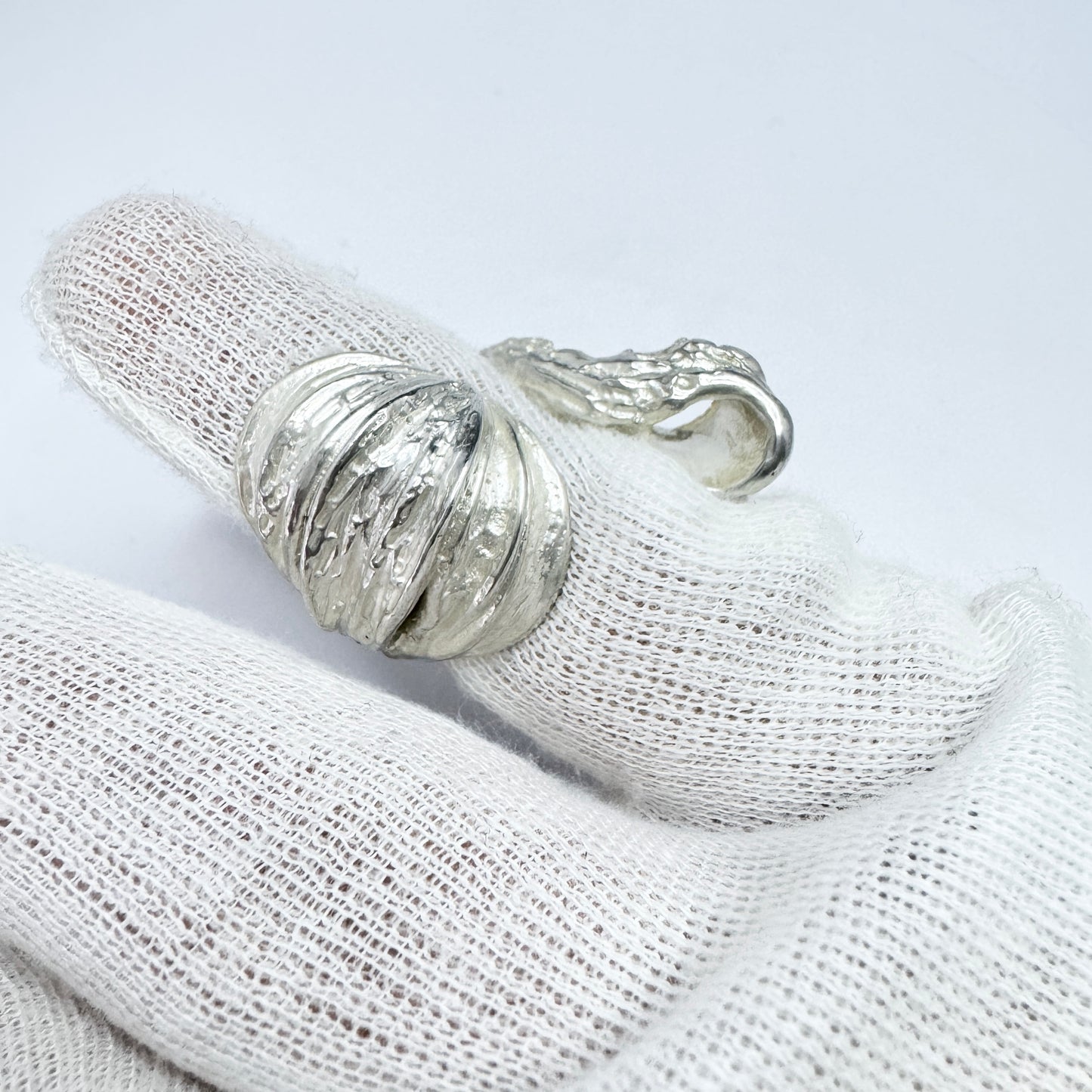 Andersson & Berkvens, Sweden 1974. Vintage Sterling Silver Designer Ring.