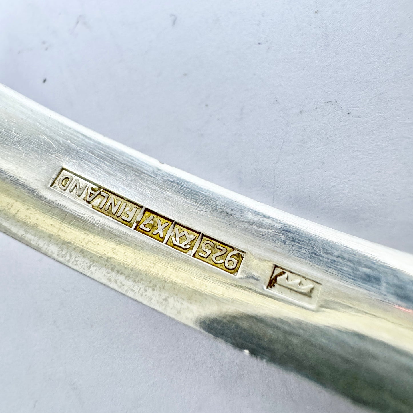 Karl Laine for Sten & Laine, Finland 1975. Vintage Sterling Silver Rock Crystal Hinged Bangle Bracelet.