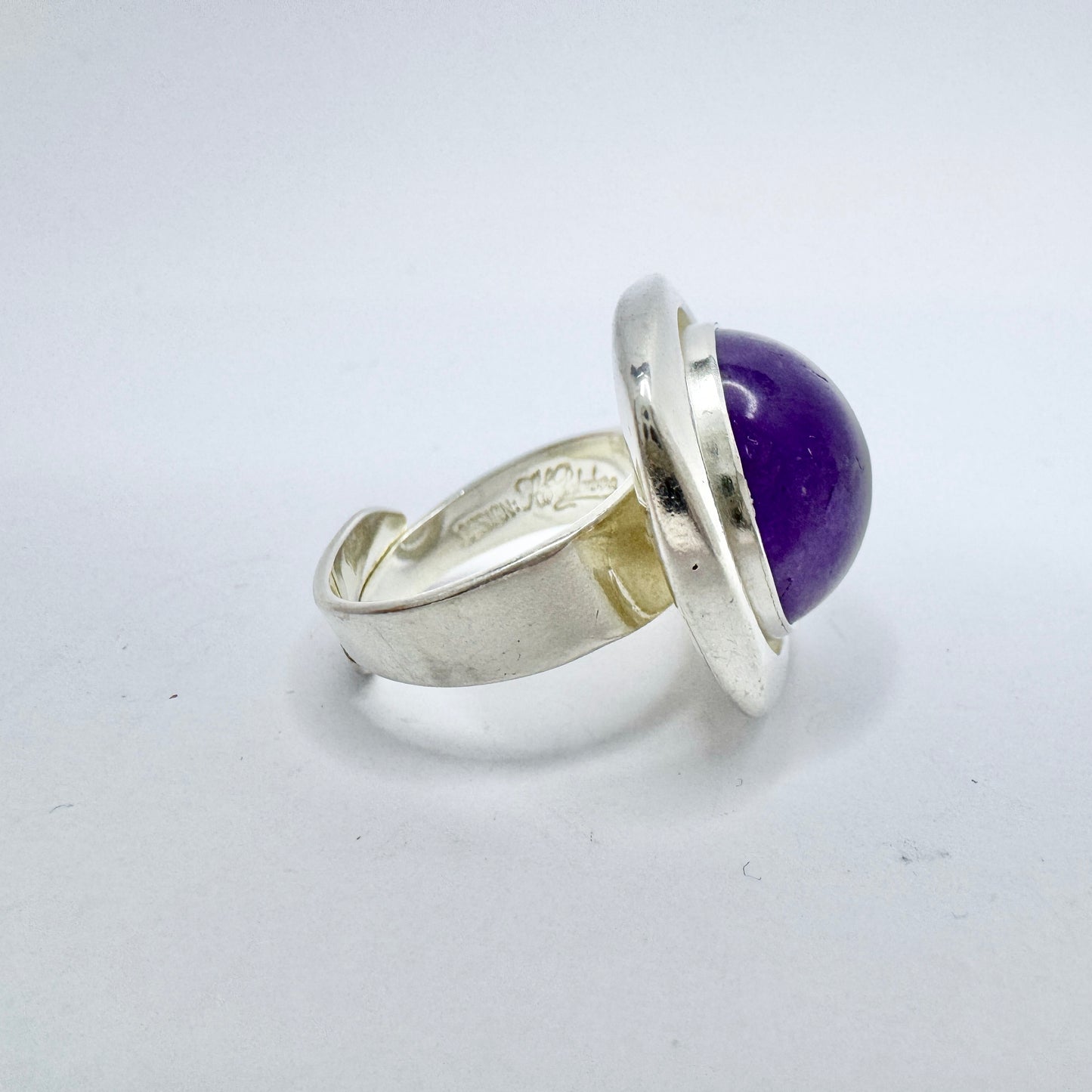 K-E Palmberg for Alton, Sweden 1975. Vintage Sterling Silver Amethyst Ring. Signed.