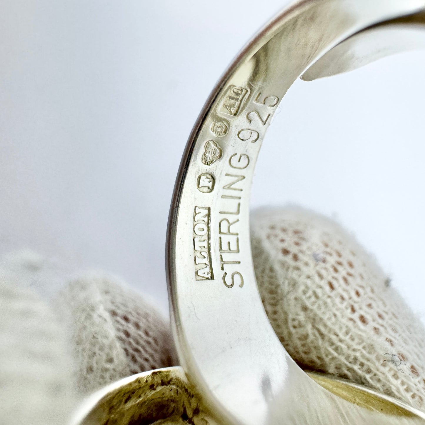 K-E Palmberg for Alton, Sweden 1975. Vintage Sterling Silver Amethyst Ring. Signed.