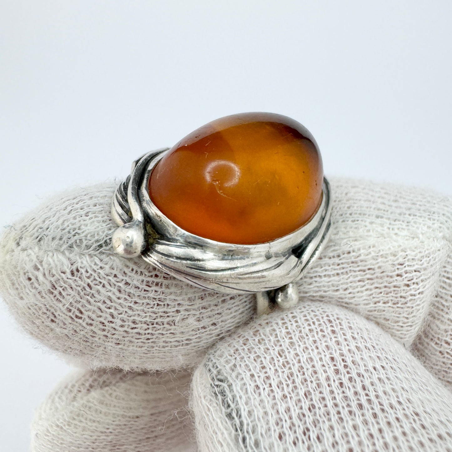 Eastern Europe. Vintage 875 Silver Amber Ring.