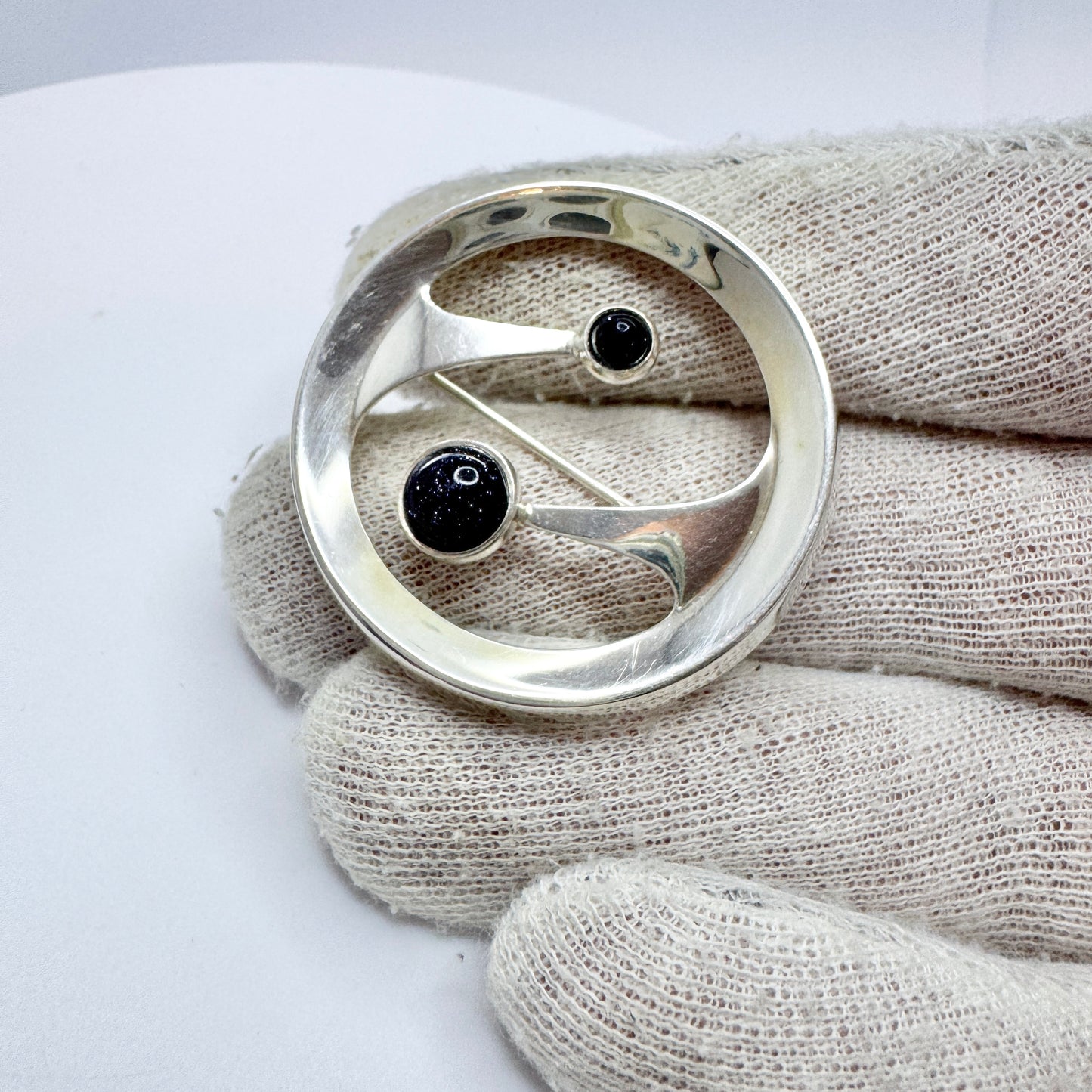 Turun Hopea, Finland ca 1960. Vintage Solid Silver Black Aventurine Brooch.