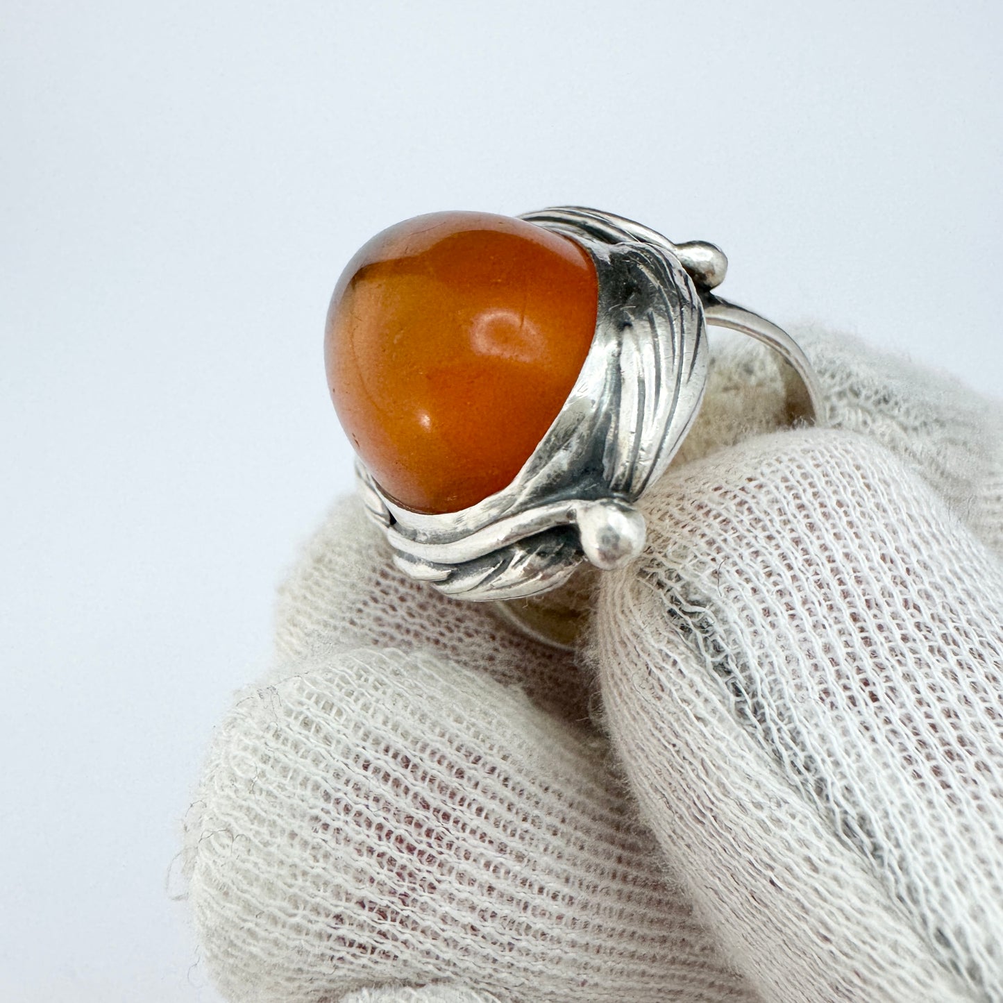 Eastern Europe. Vintage 875 Silver Amber Ring.