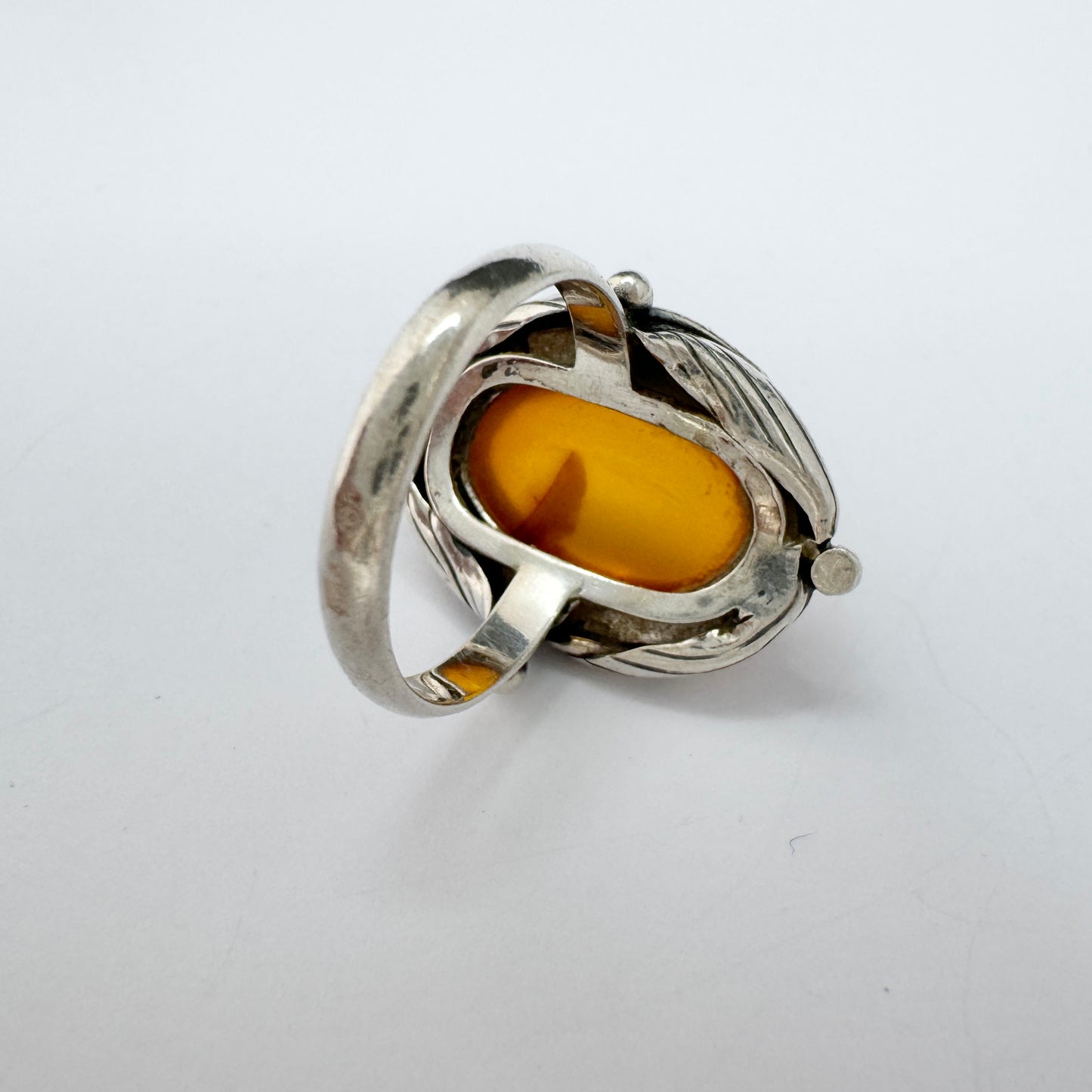 Eastern Europe. Vintage 875 Silver Amber Ring.