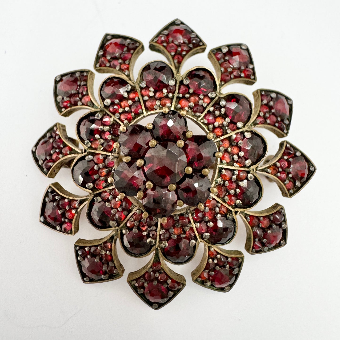 Antique Edwardian Bohemian Garnet Gilt Metal Brooch. Boxed.