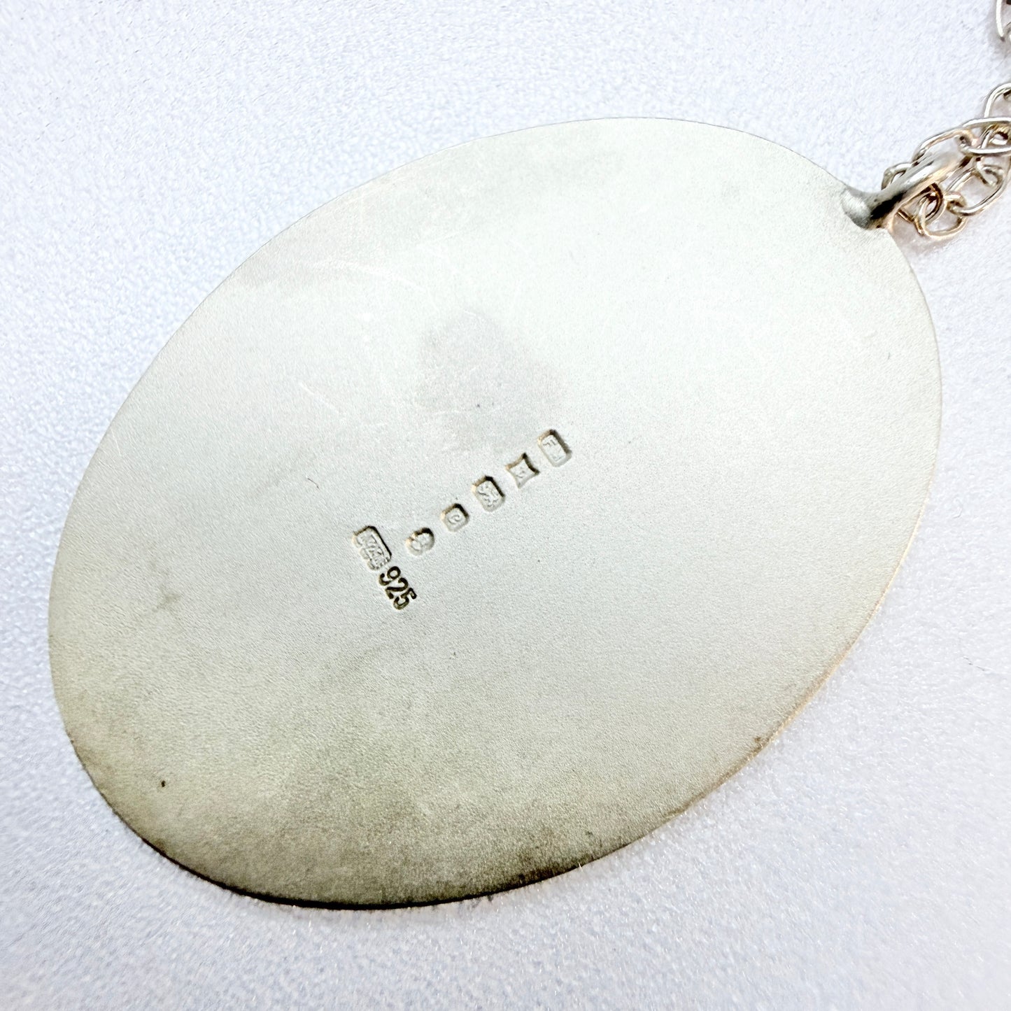 Franklin Mint, Birmingham 1977. Vintage Sterling Silver Enamel Edelweiss Pendant Necklace.