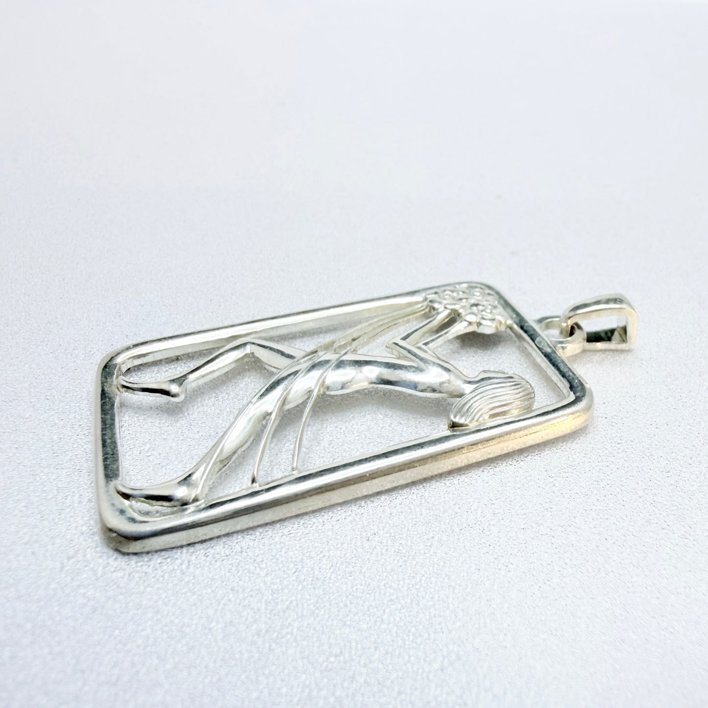 G Dahlgren, Sweden 1947. Vintage Swedish Modern Sterling Silver Pendant.