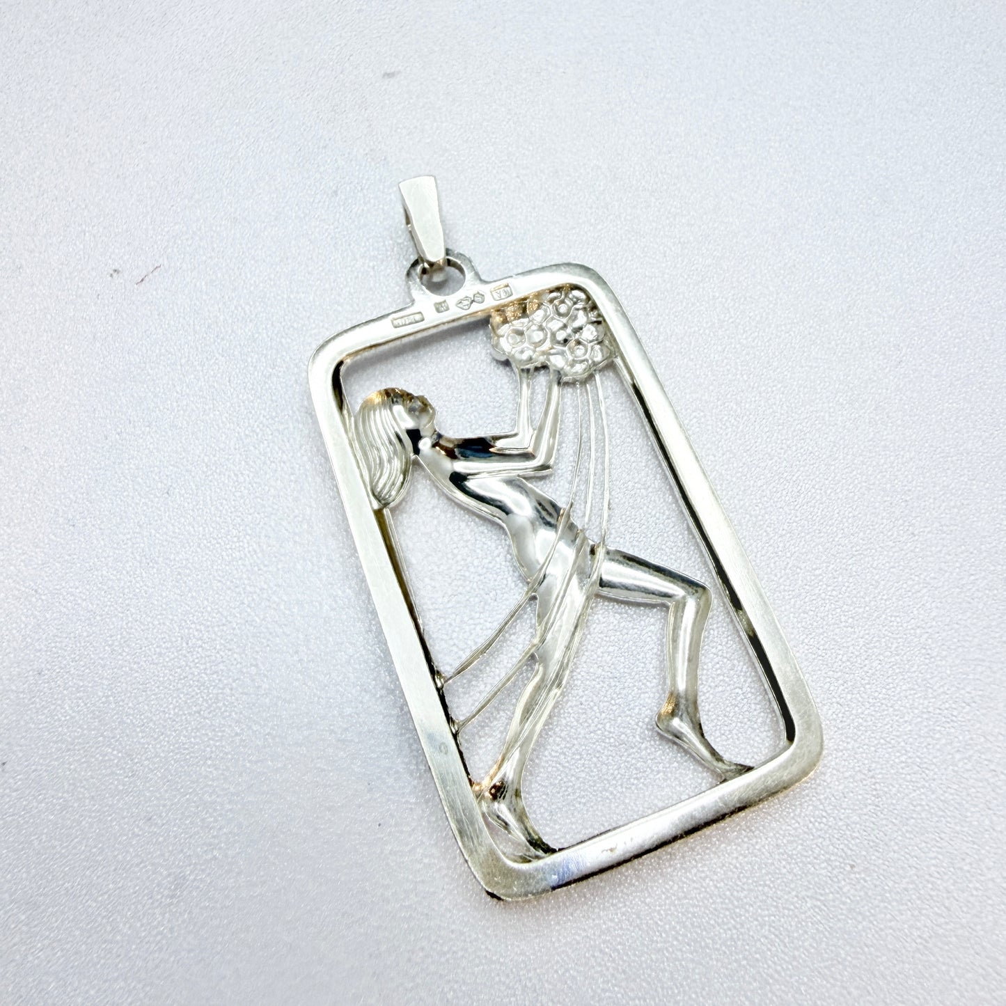 G Dahlgren, Sweden 1947. Vintage Swedish Modern Sterling Silver Pendant.