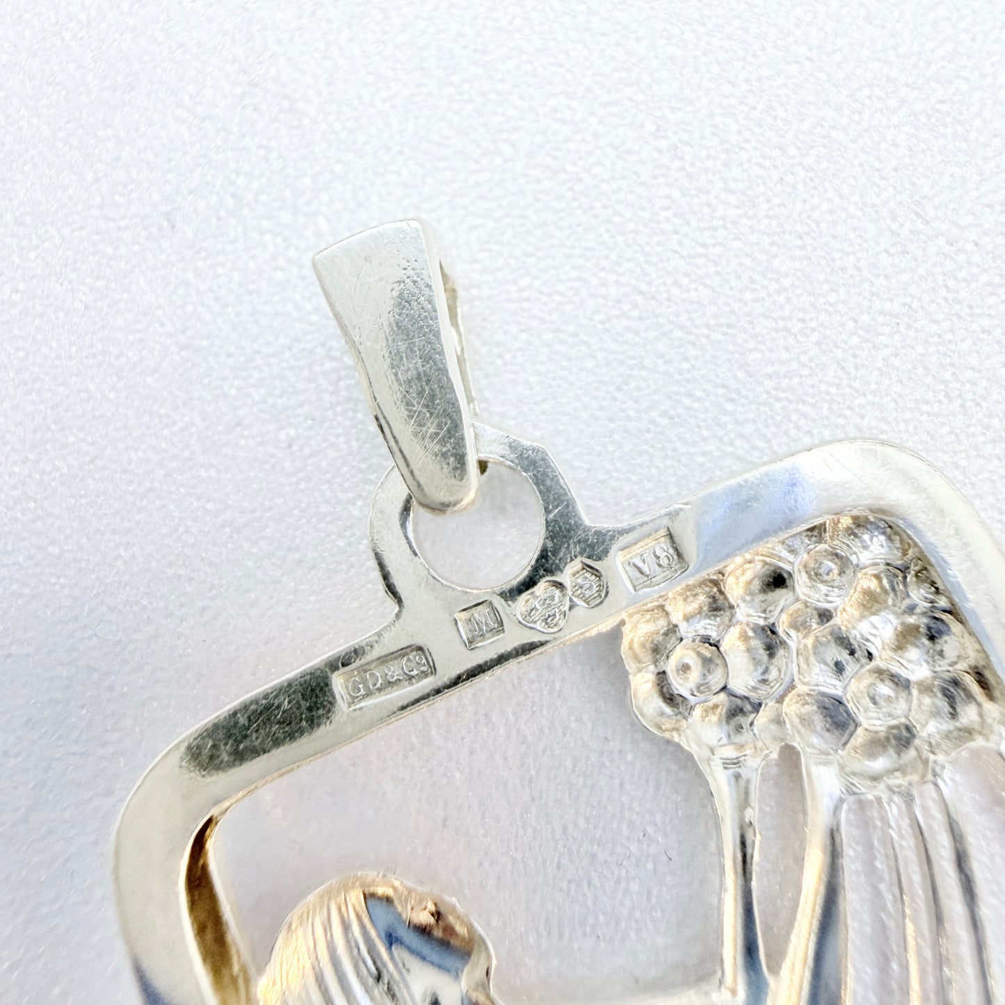 G Dahlgren, Sweden 1947. Vintage Swedish Modern Sterling Silver Pendant.