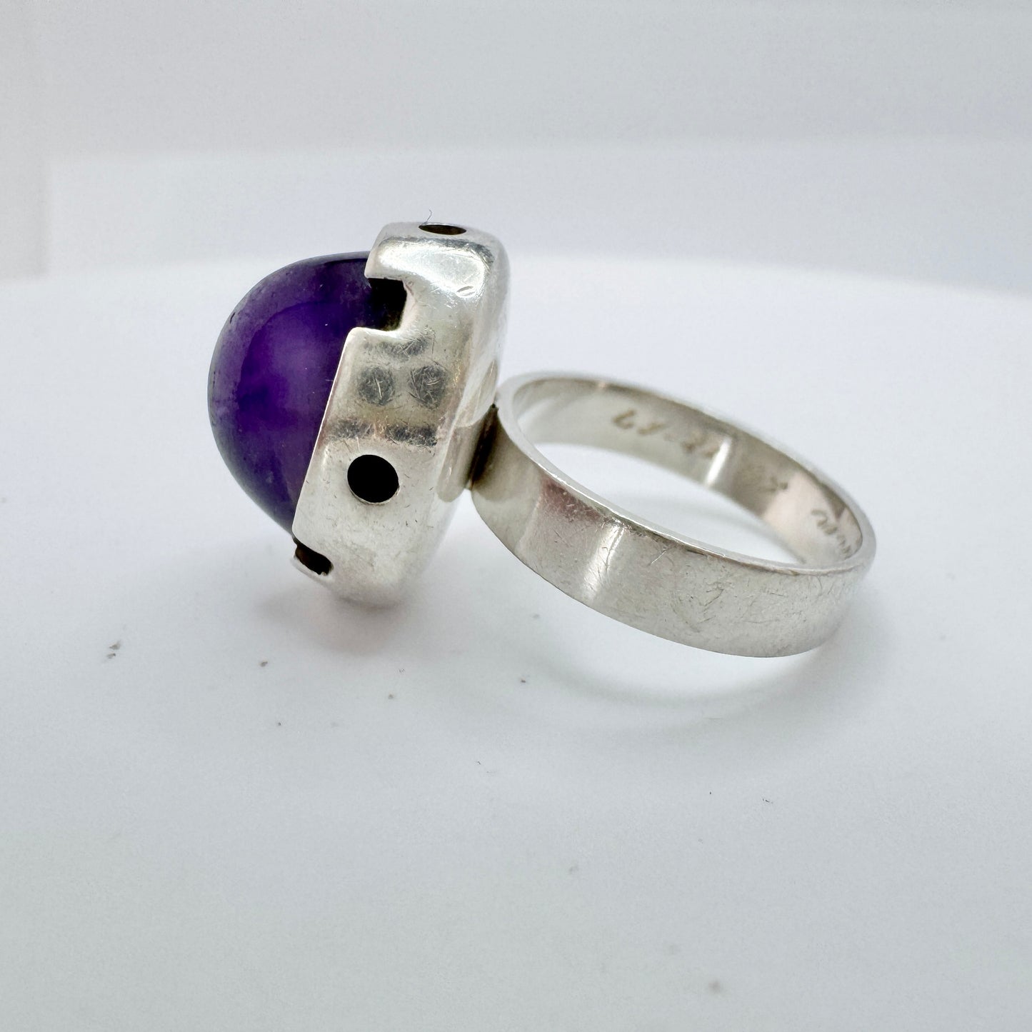 Martti Viikinniemi, Finland 1966. Vintage Solid Silver Amethyst Ring.