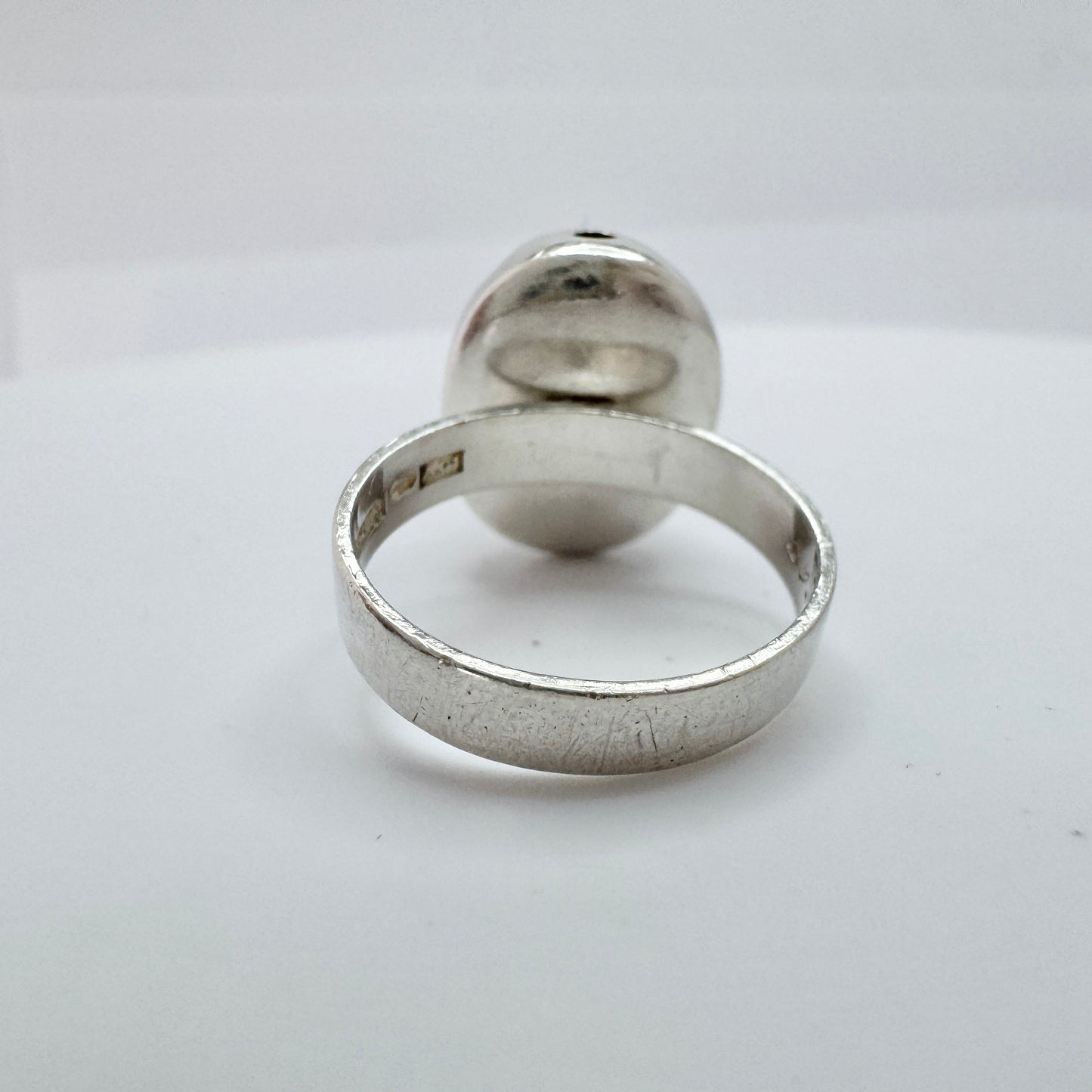 Martti Viikinniemi, Finland 1966. Vintage Solid Silver Amethyst Ring.