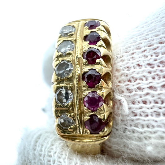 Vintage Diamond Ruby 16k Gold Pinky Ring. UK