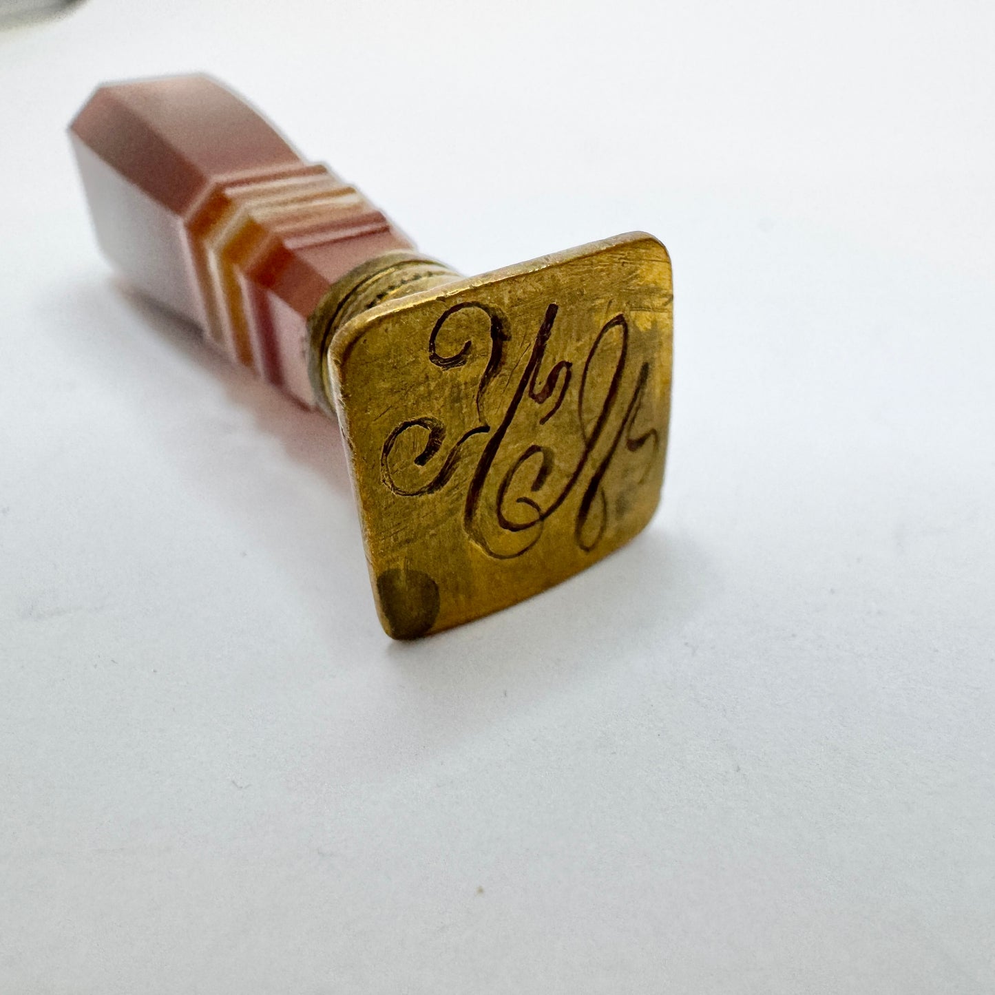Antique Agate Yellow Metal Wax Seal Stamp. "HK"