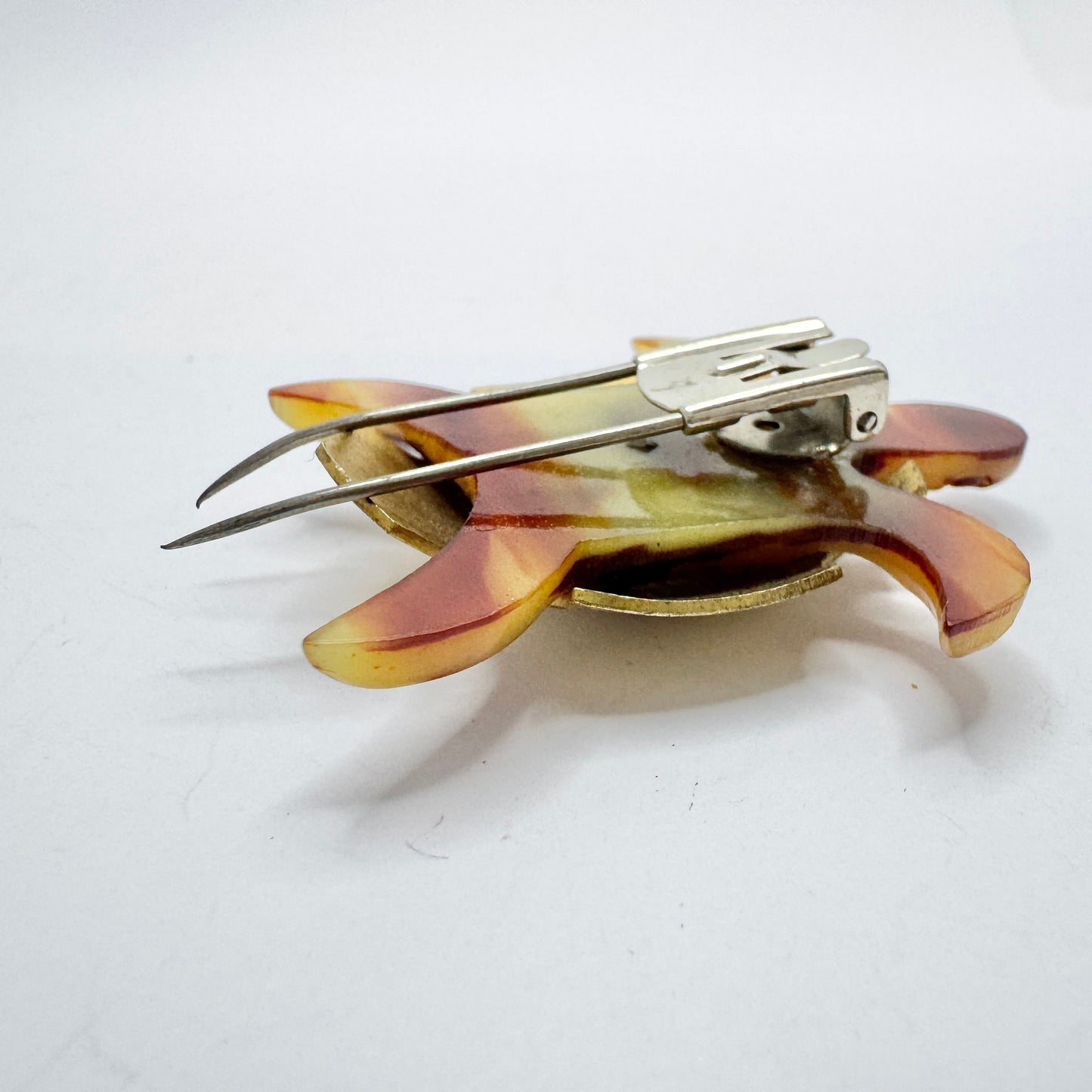 France ca 1940-50s. Vintage Costume Jewelry Turtle Fur Clip Brooch.