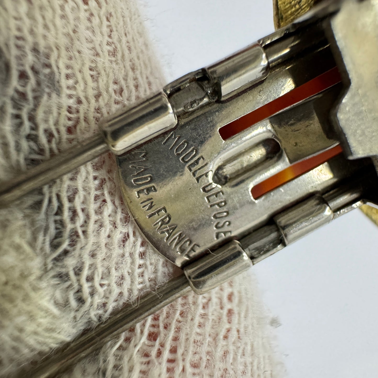 France ca 1940-50s. Vintage Costume Jewelry Turtle Fur Clip Brooch.