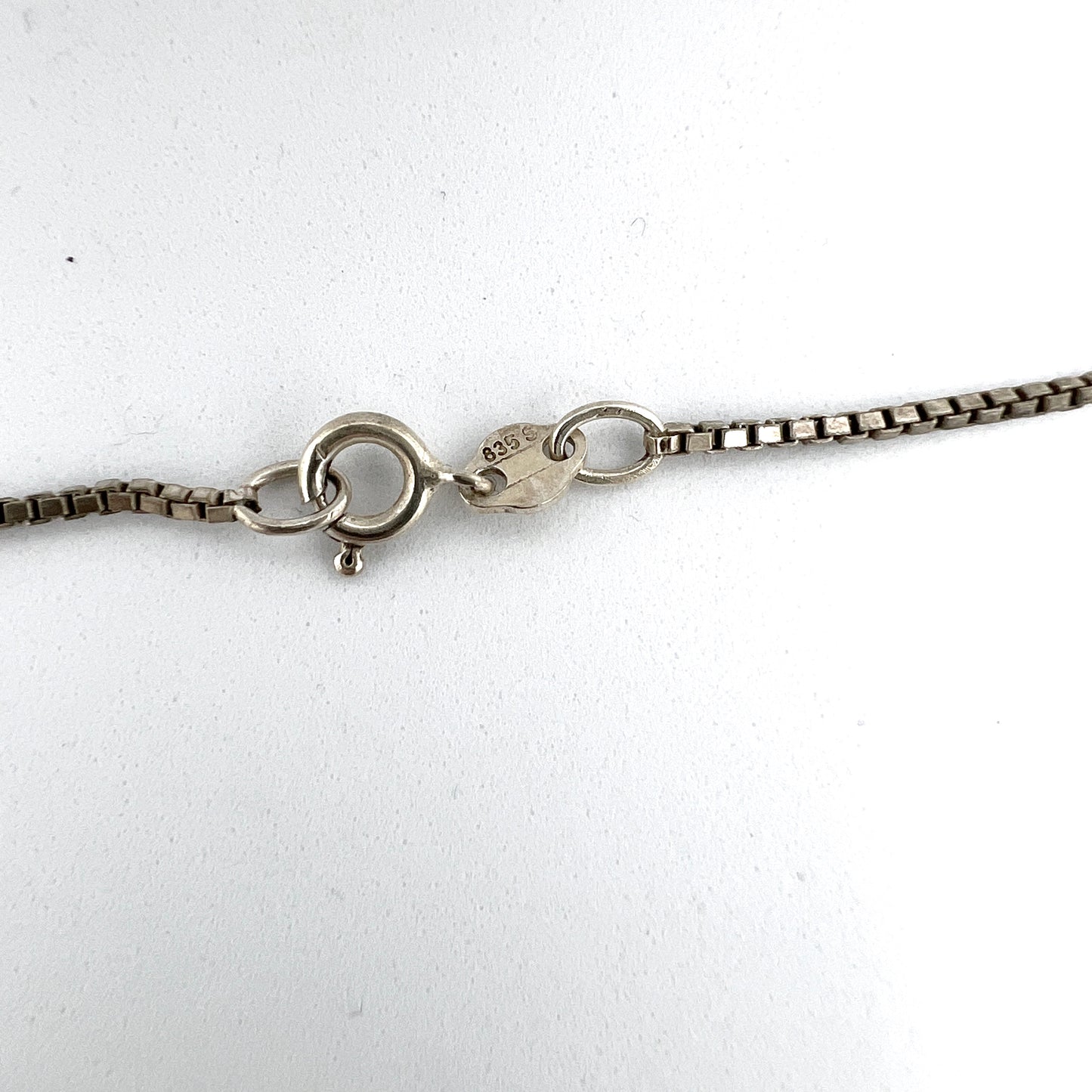 Victor Janson, Sweden 1975. Vintage Solid Silver Pendant Necklace + Earrings.