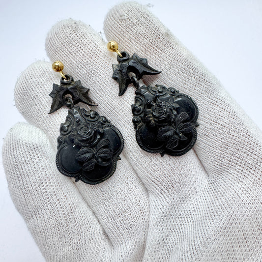 Antique Victorian Jet 18k Gold Mourning Earrings.