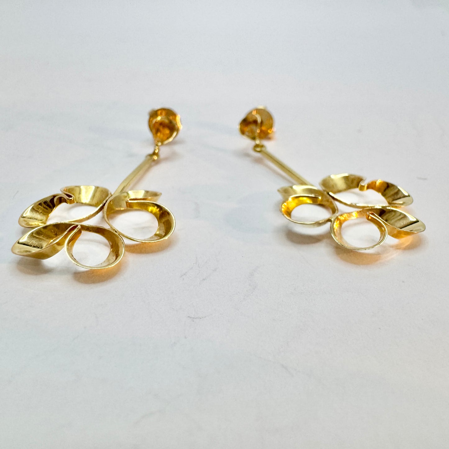 KE Palmberg for ALTON, Sweden 1970. Vintage 18k Gold Dangle Earrings.