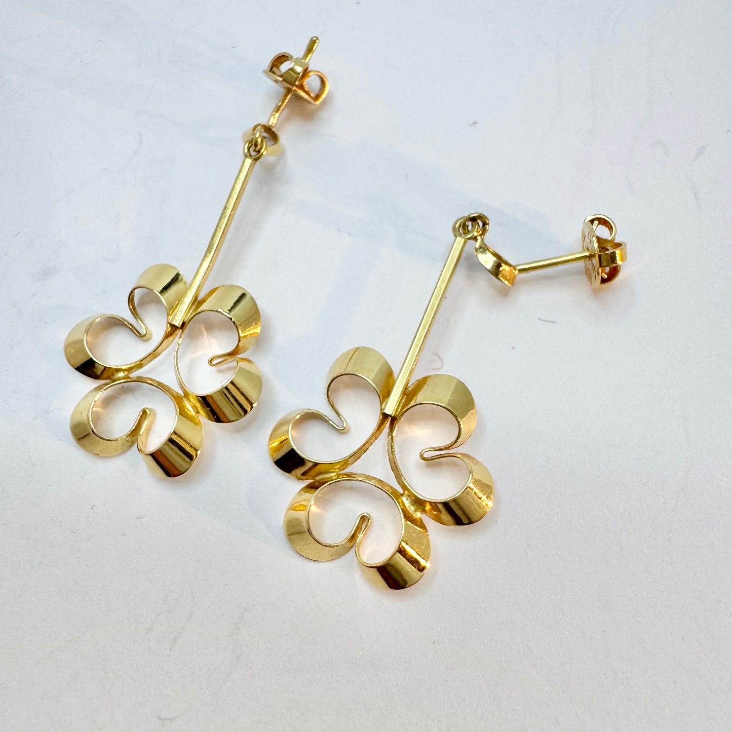 KE Palmberg for ALTON, Sweden 1970. Vintage 18k Gold Dangle Earrings.