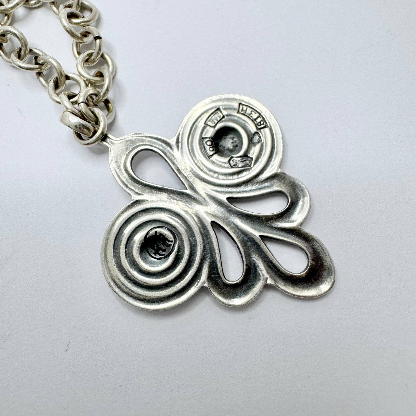 Kultakeskus, Finland 1943. Rare WW2 Era Solid Silver Pendant Necklace.