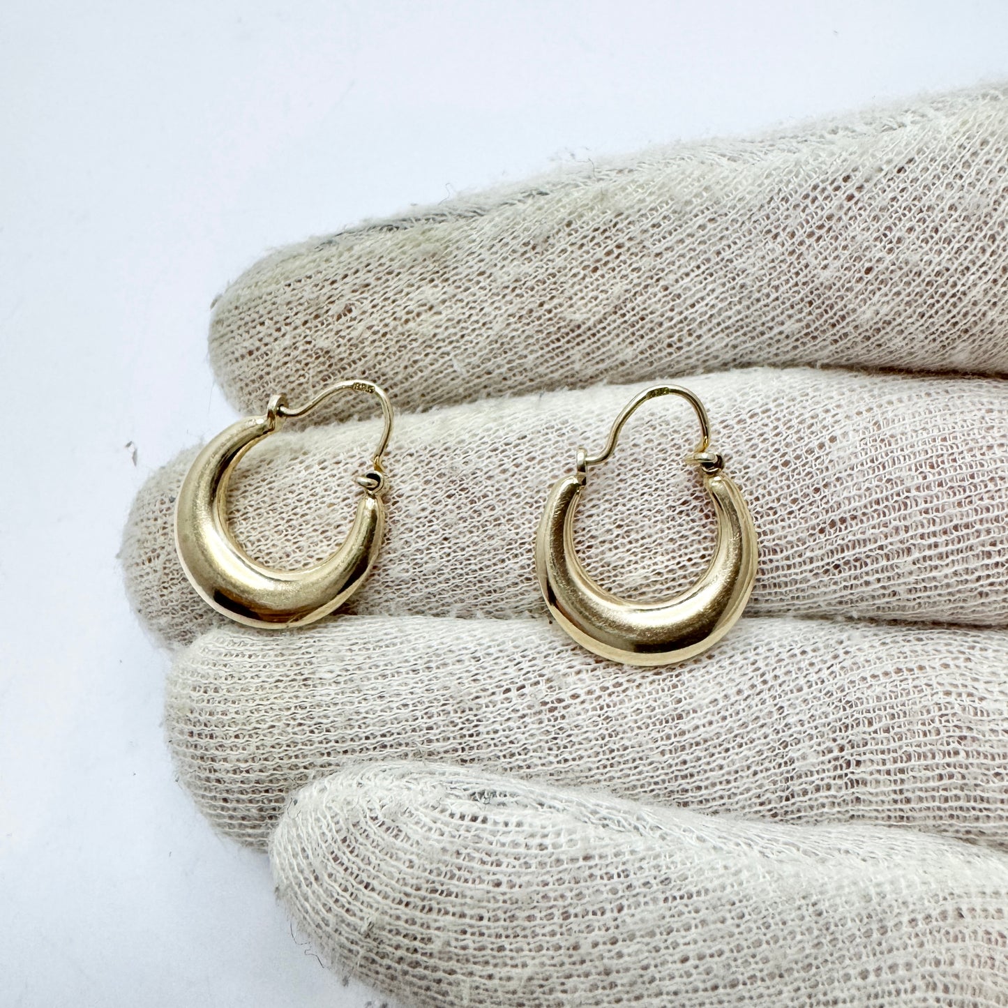 Vintage c 1950s Gold Gilt 835 Silver Earrings.