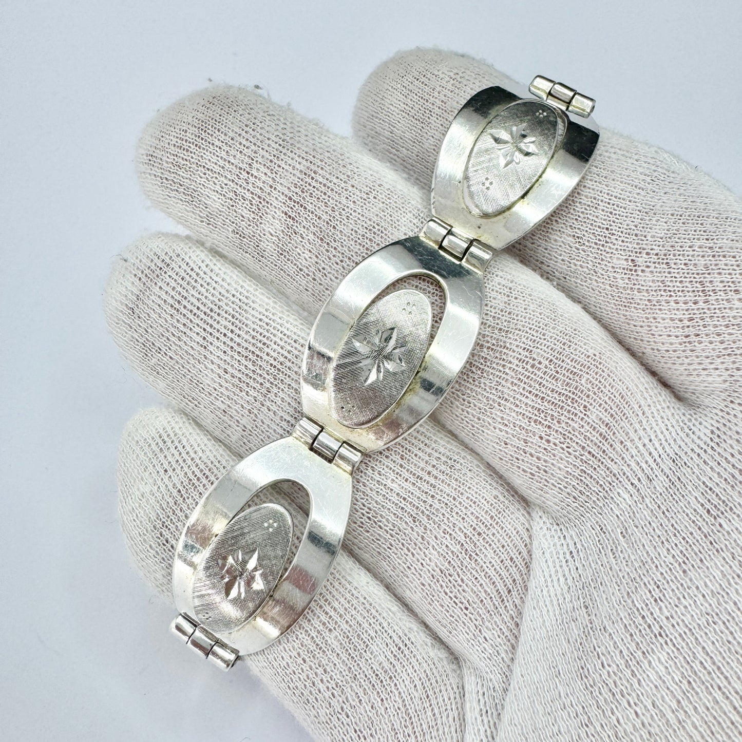 Sweden c 1950s. Vintage Solid Silver Bracelet.