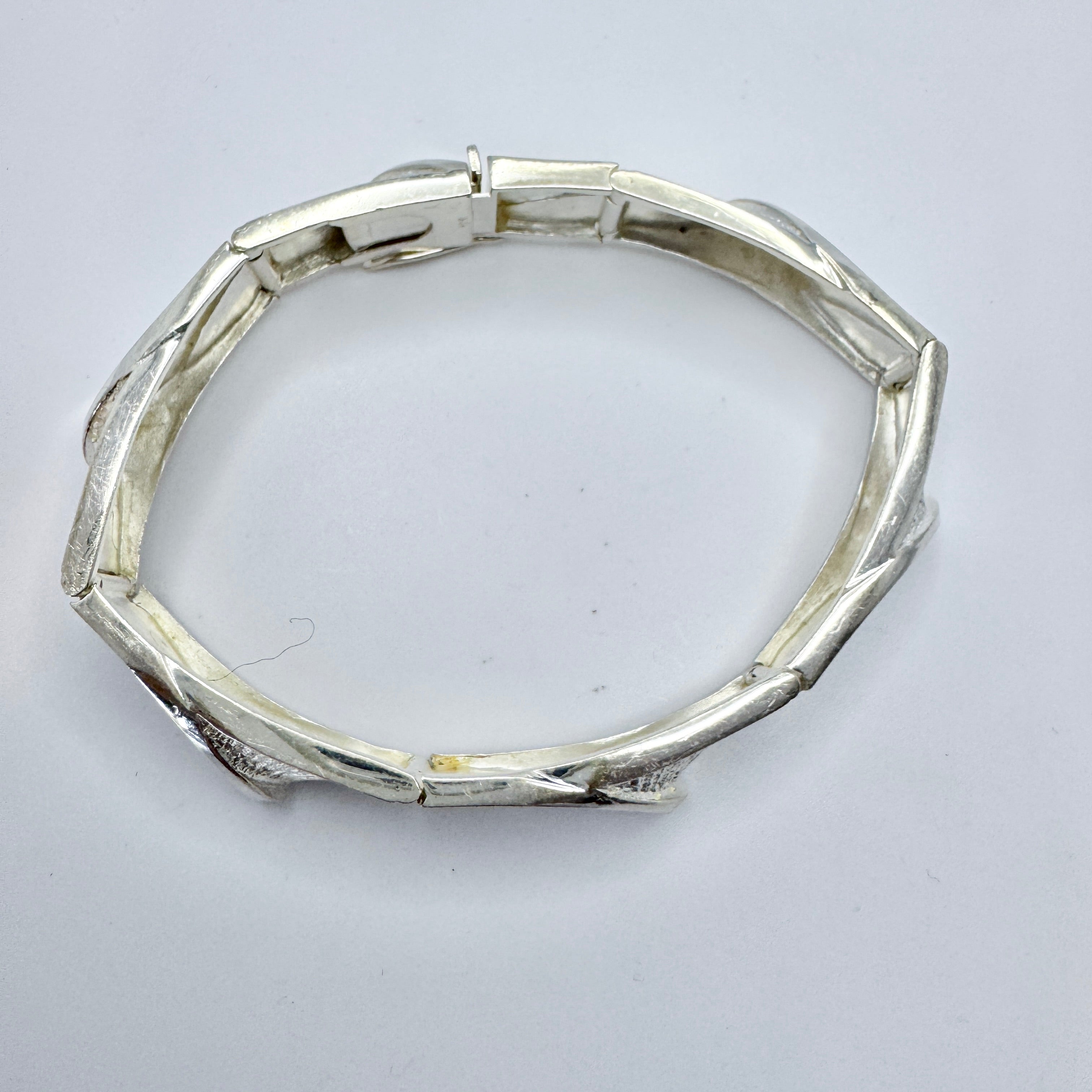 Matti J Hyvarinen, Finland. Vintage Sterling Silver Link Bracelet