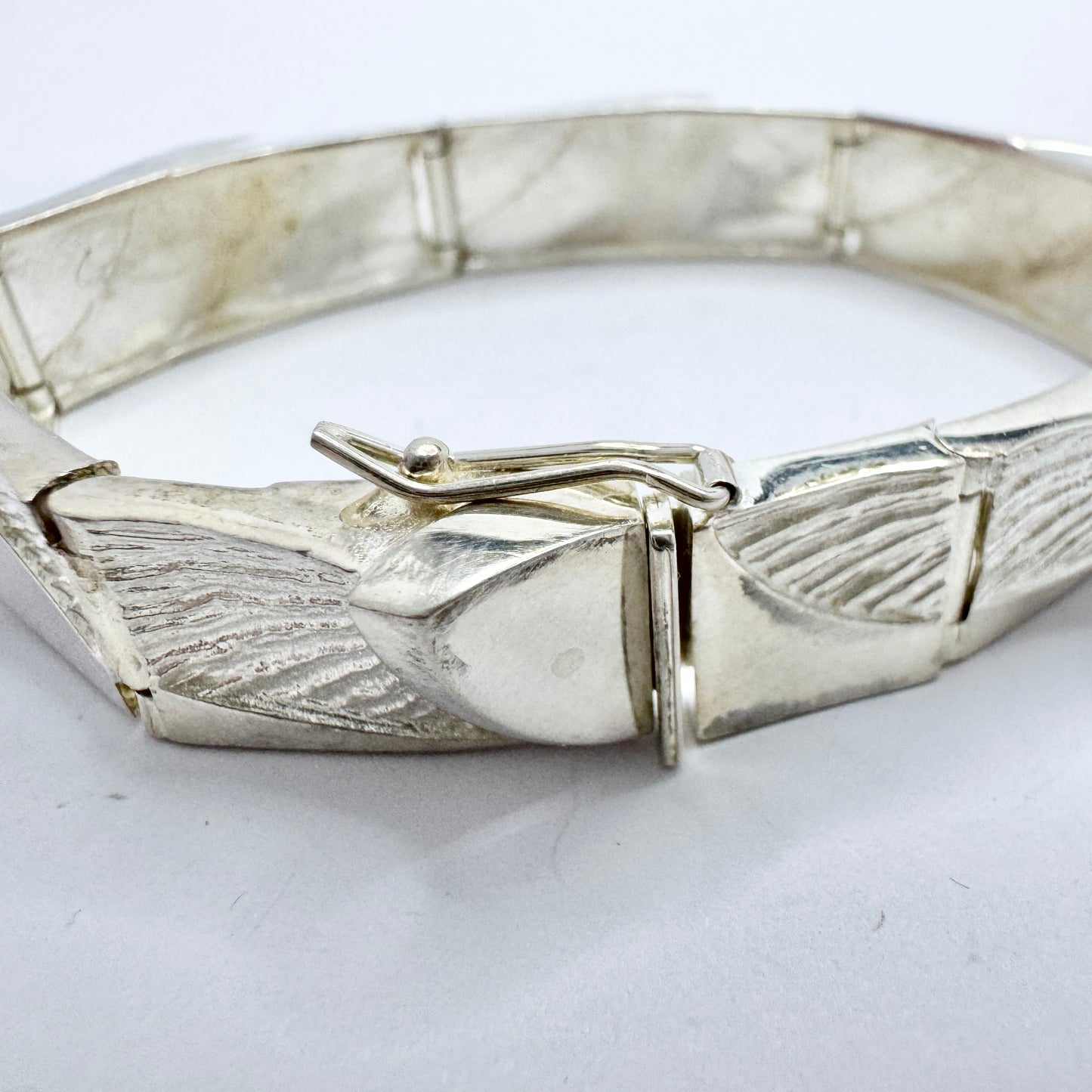 Matti J Hyvarinen, Finland. Vintage Sterling Silver Link Bracelet.