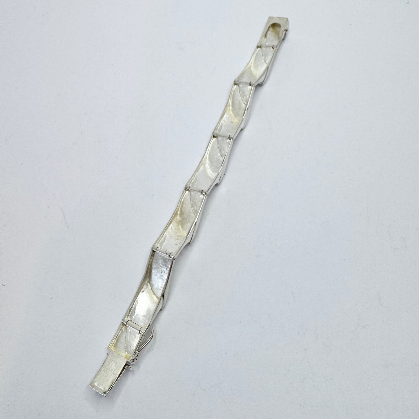 Matti J Hyvarinen, Finland. Vintage Sterling Silver Link Bracelet.