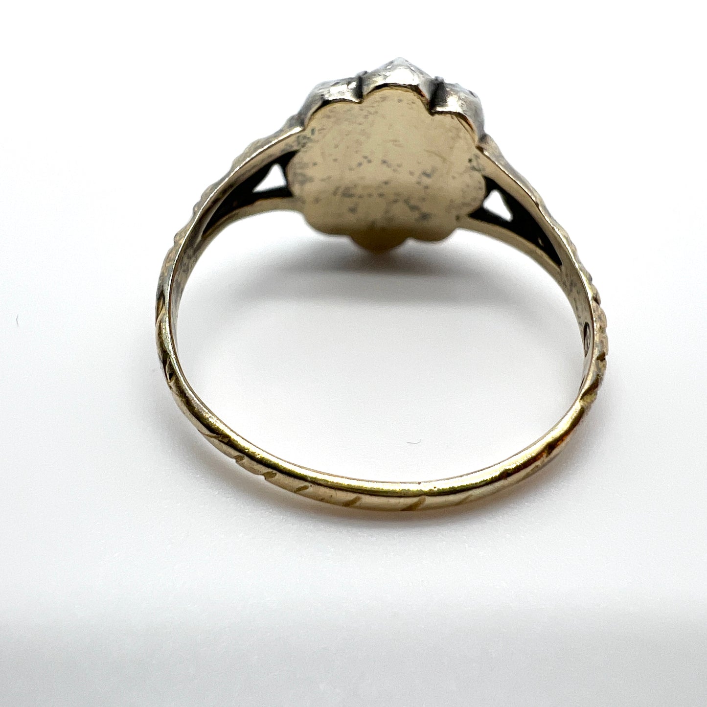 Sweden. Antique Victorian 18k Gold Silver Paste Stone Ring.