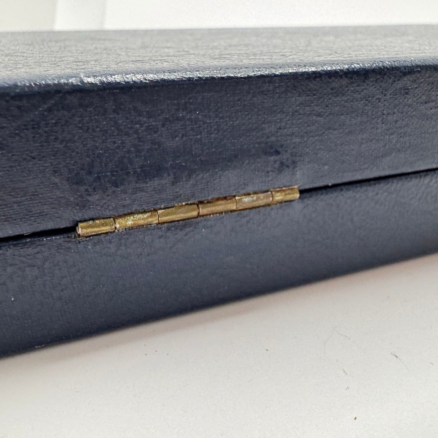 Vintage c 1950-60s. Multi Ring Display Storage Box. 42 Slots.