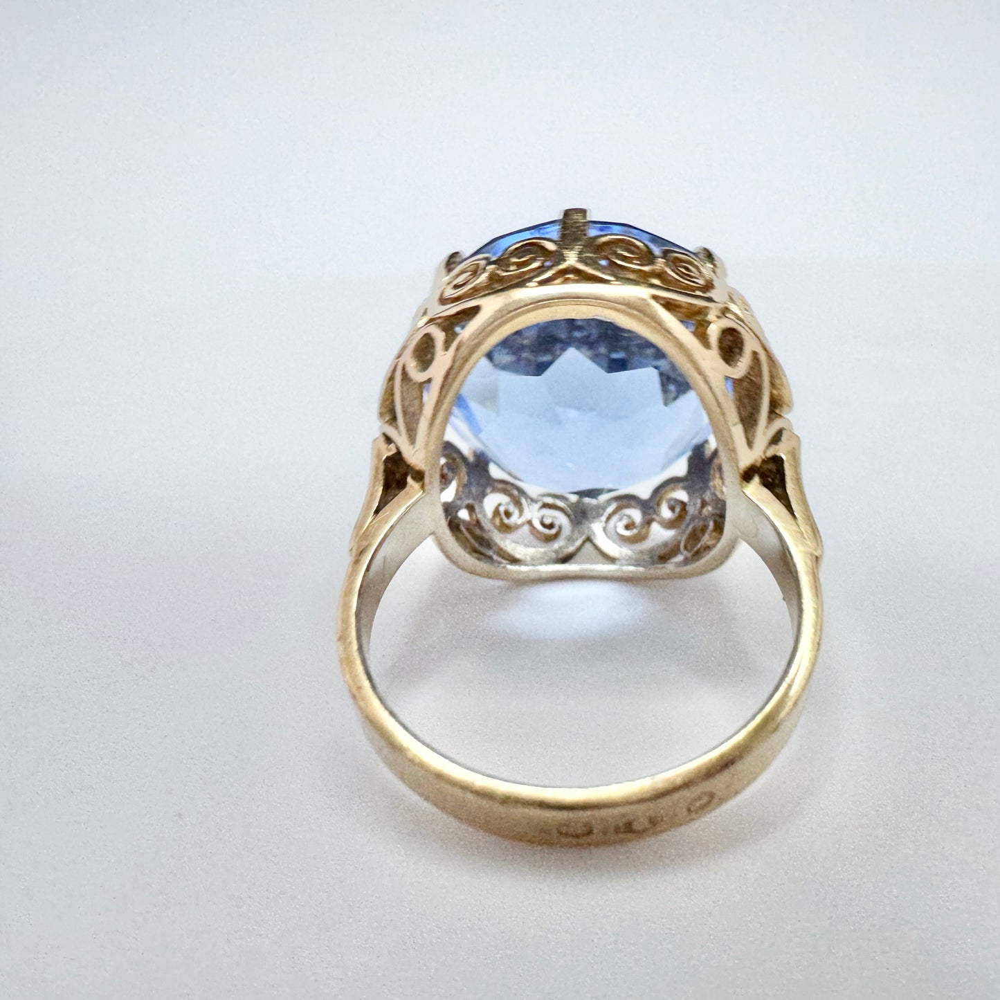 Warsaw Poland 1960-70s. Bold Vintage 14k Gold Synthetic Blue Spinel Ring.